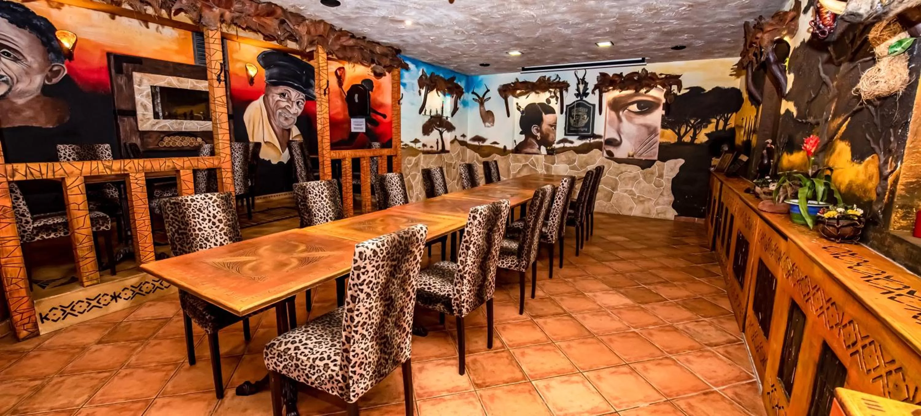 Communal lounge/ TV room in Hotel Villa Classica