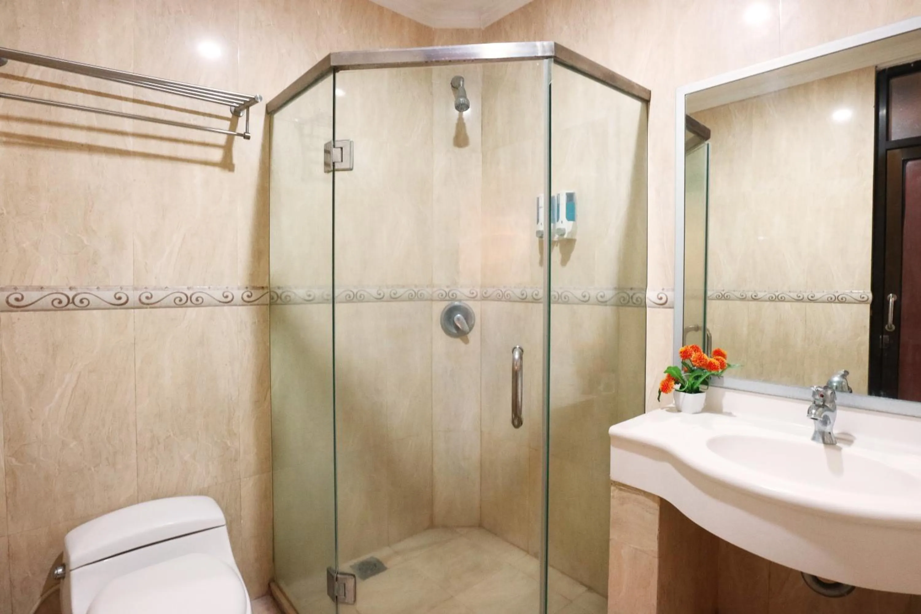 Bathroom in Bali Paradise City Hotel