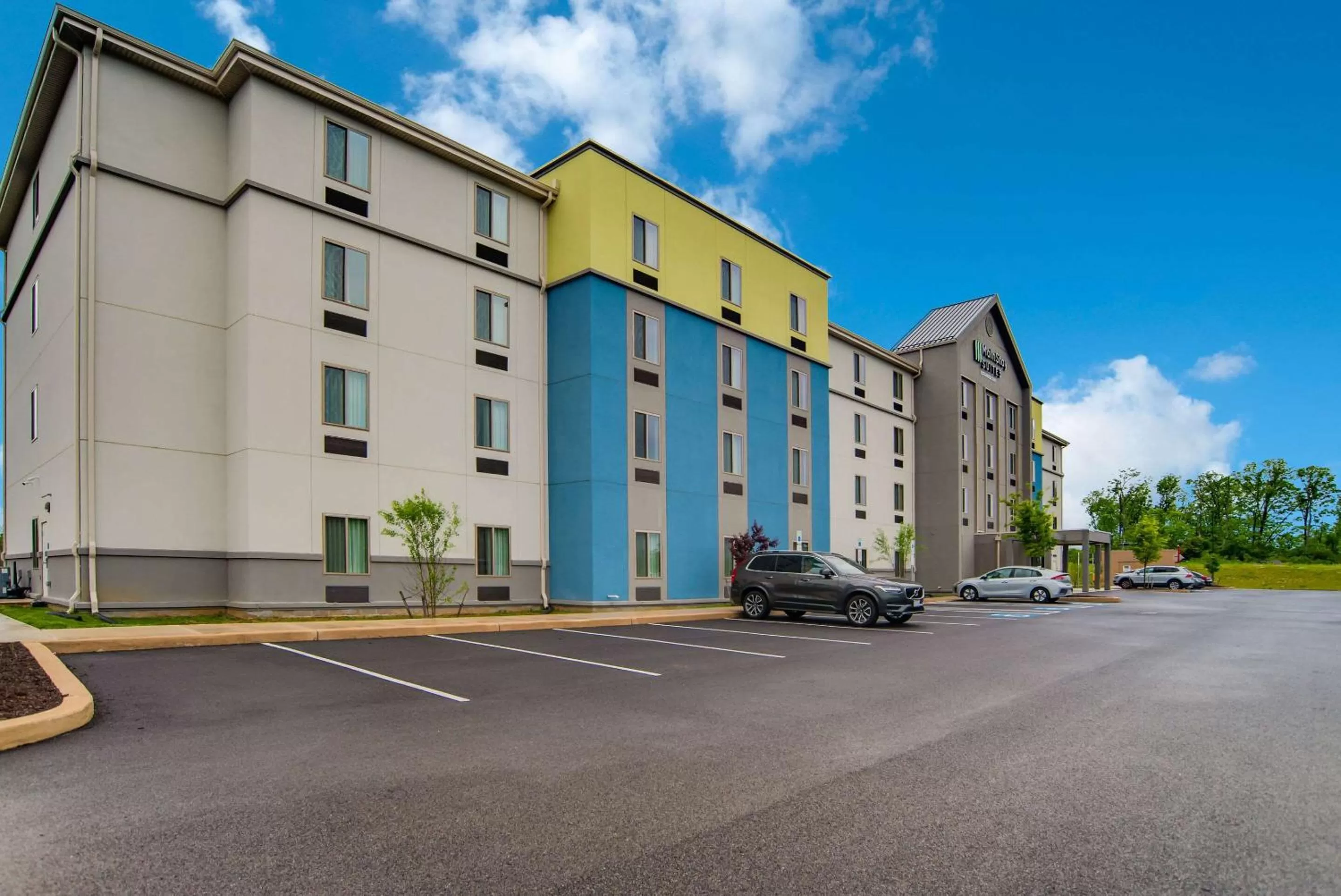 Property building in MainStay Suites Carlisle - Harrisburg