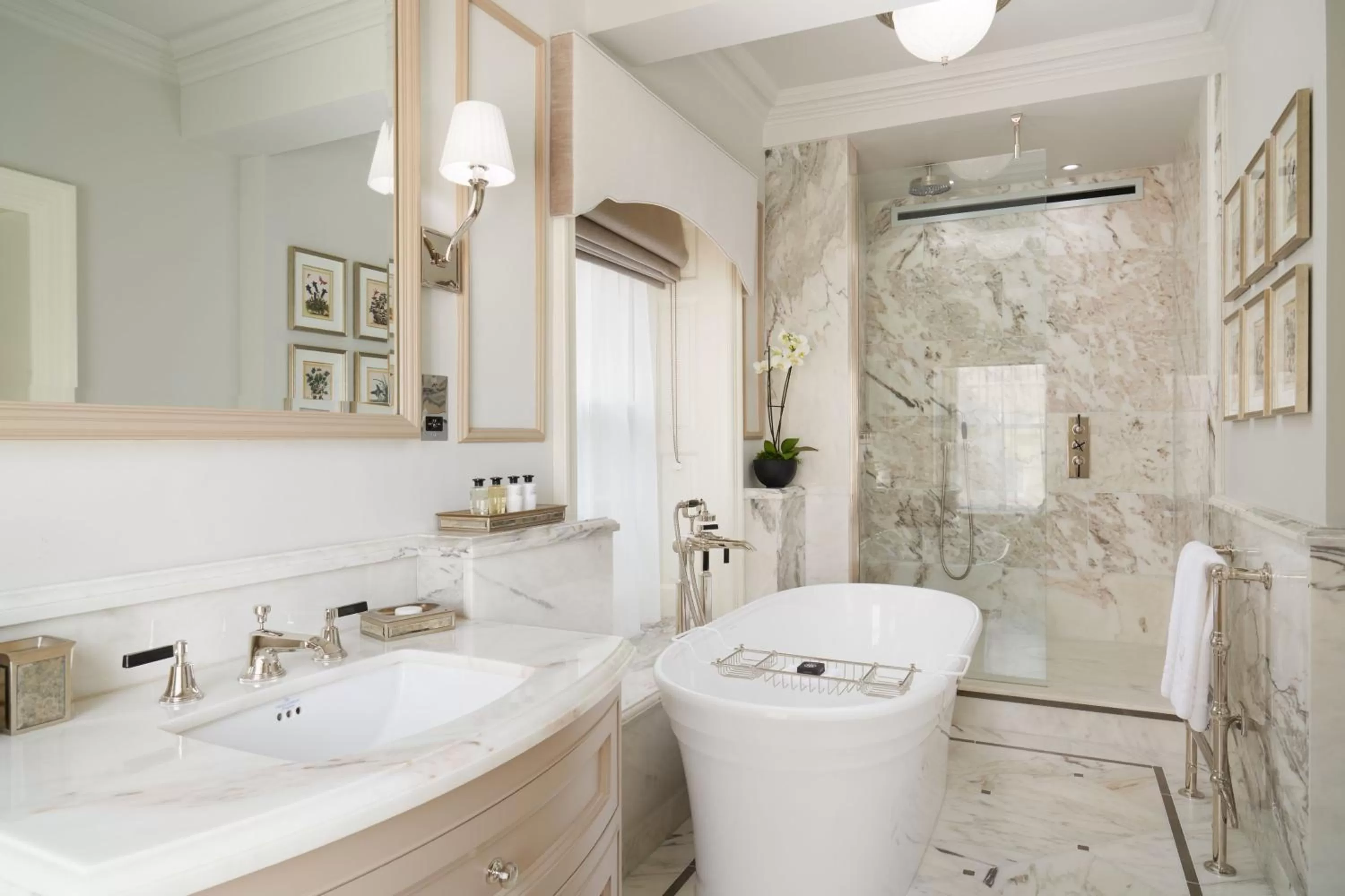 Shower in Grantley Hall