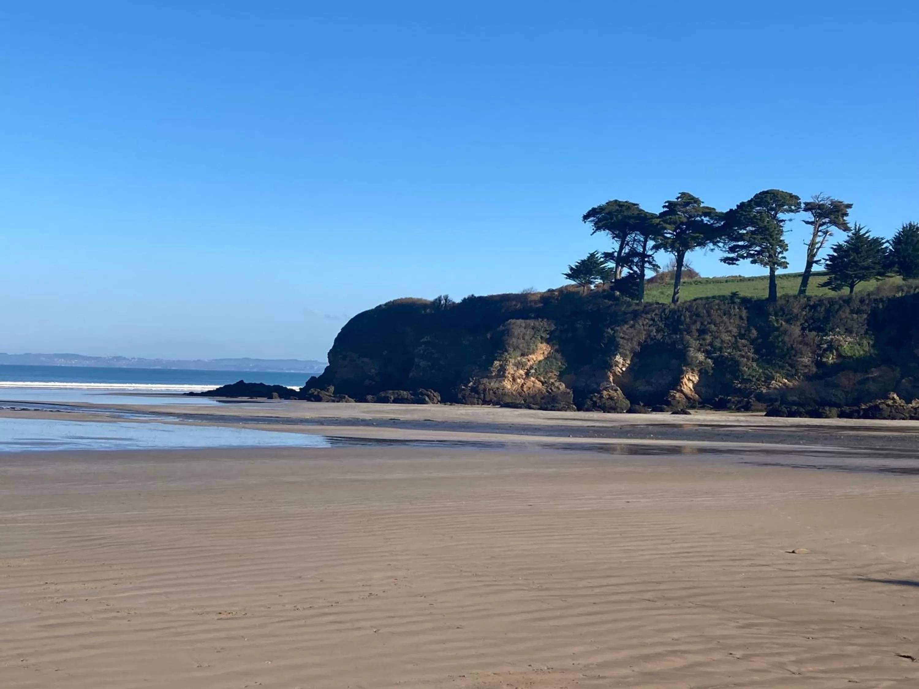 Beach in Chambre privée-Kermoal