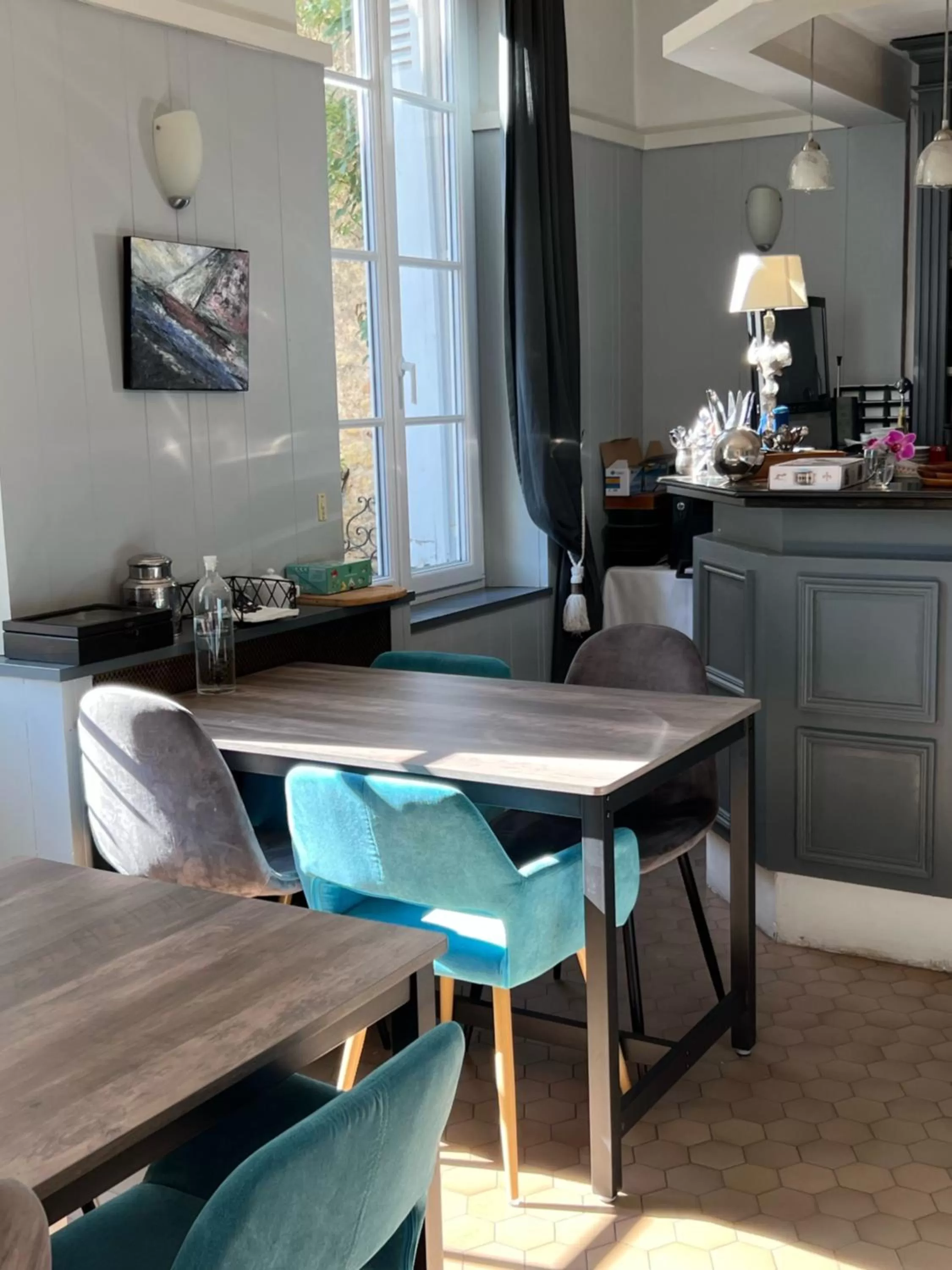 Lounge or bar in Chambres d'hôtes & Spa Les Perce Neige