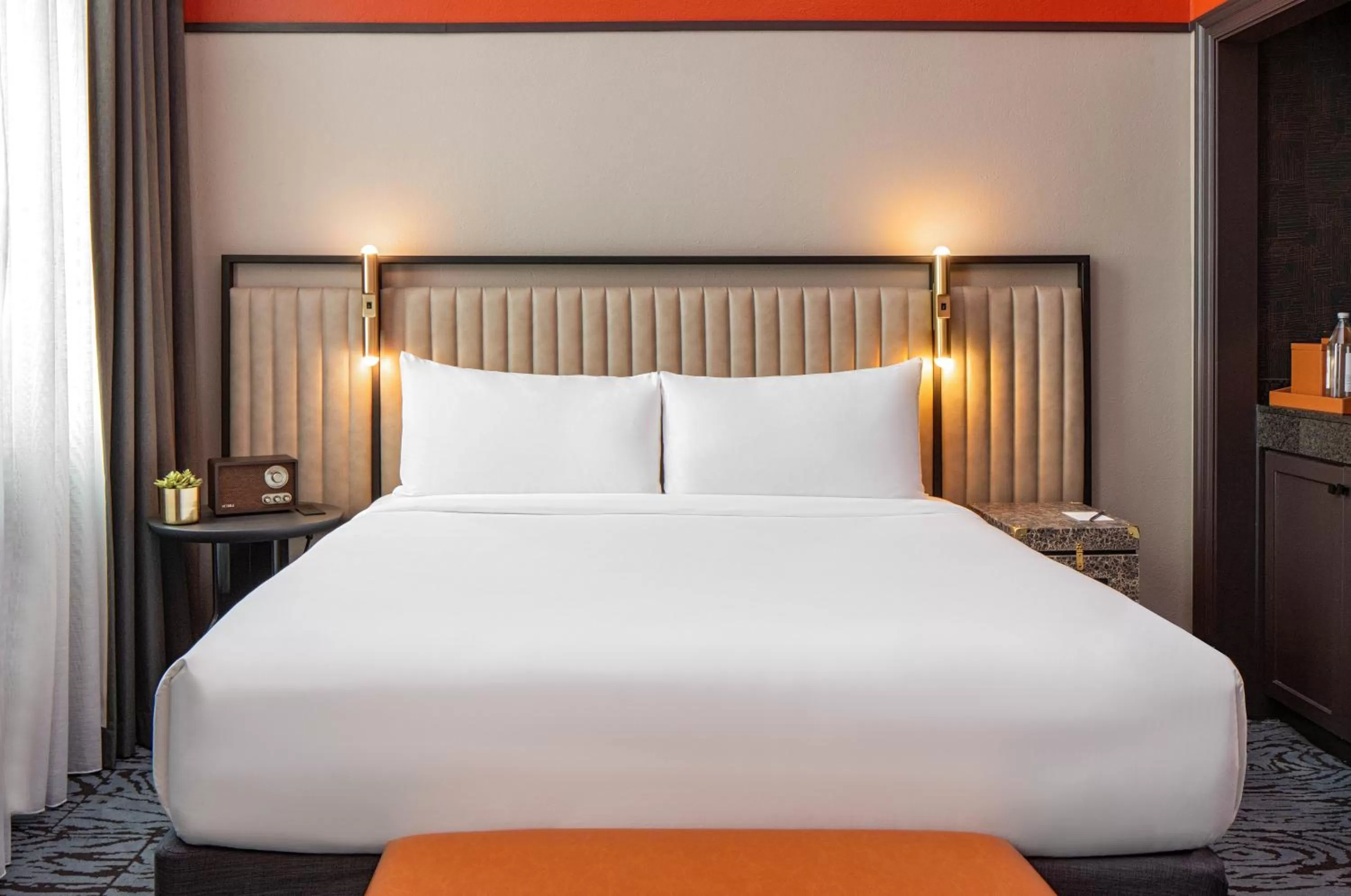 Bedroom, Bed in Pelham Hotel