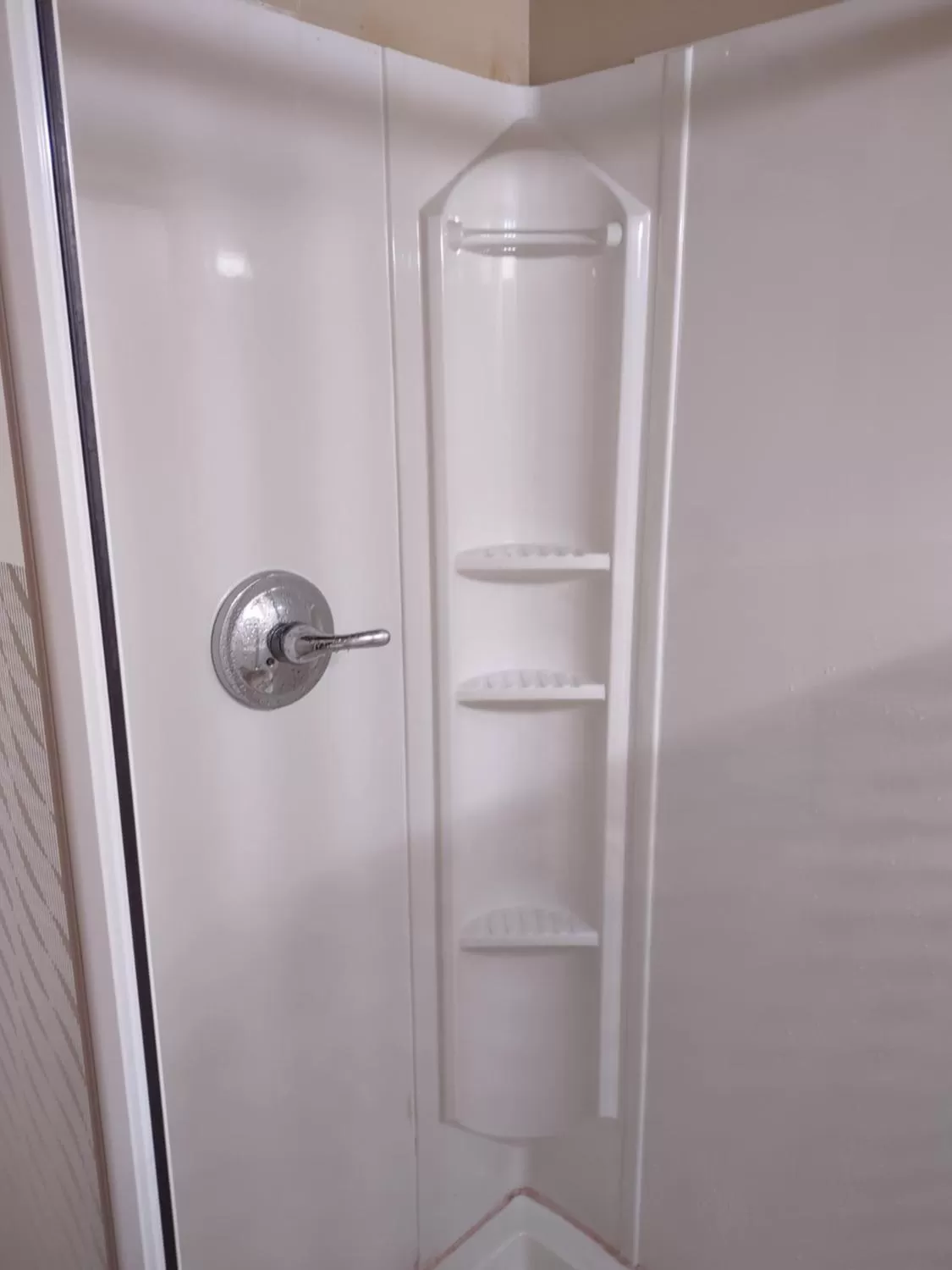 Shower in The King George Inn