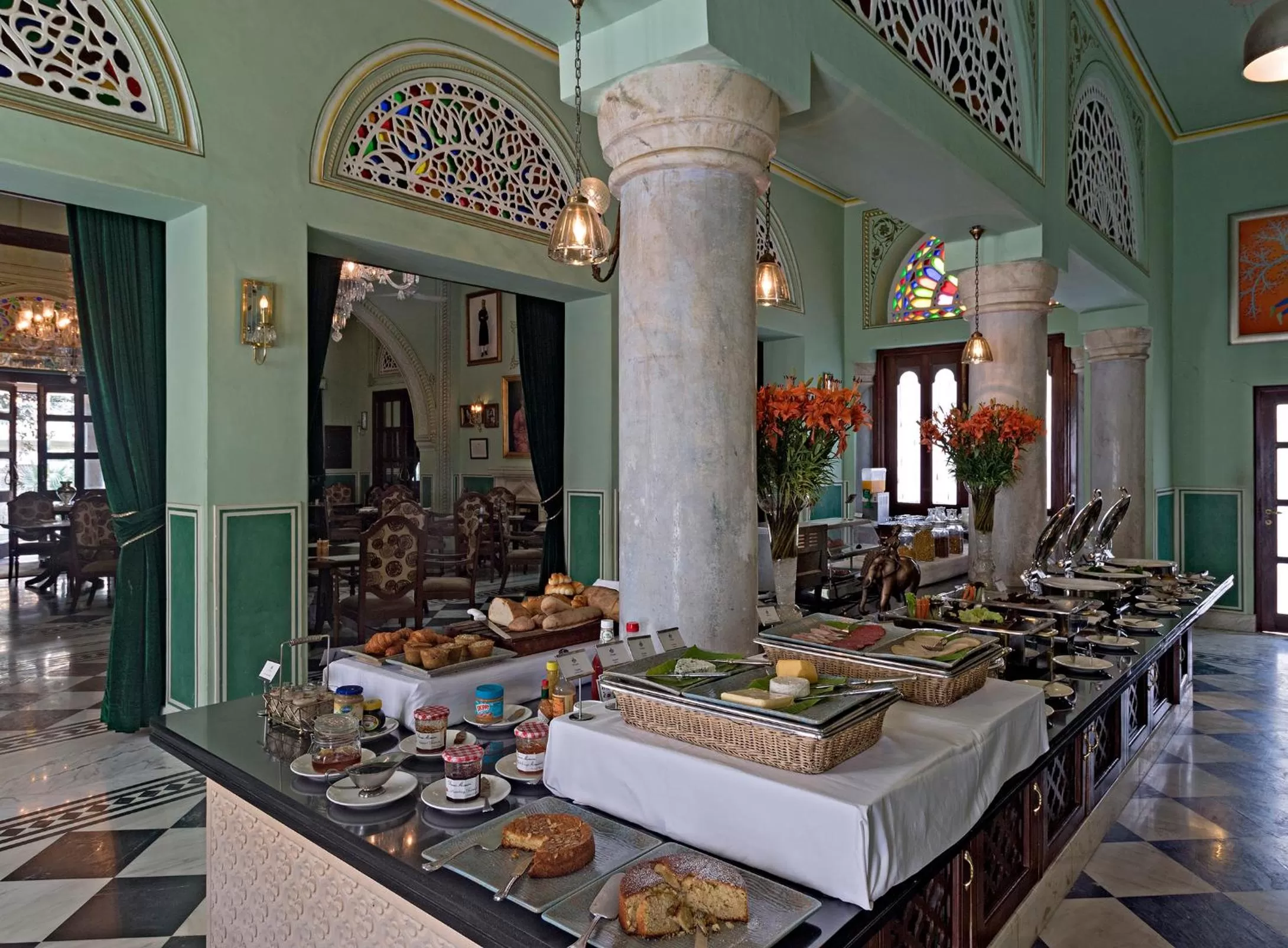 Restaurant/places to eat in Samode Haveli