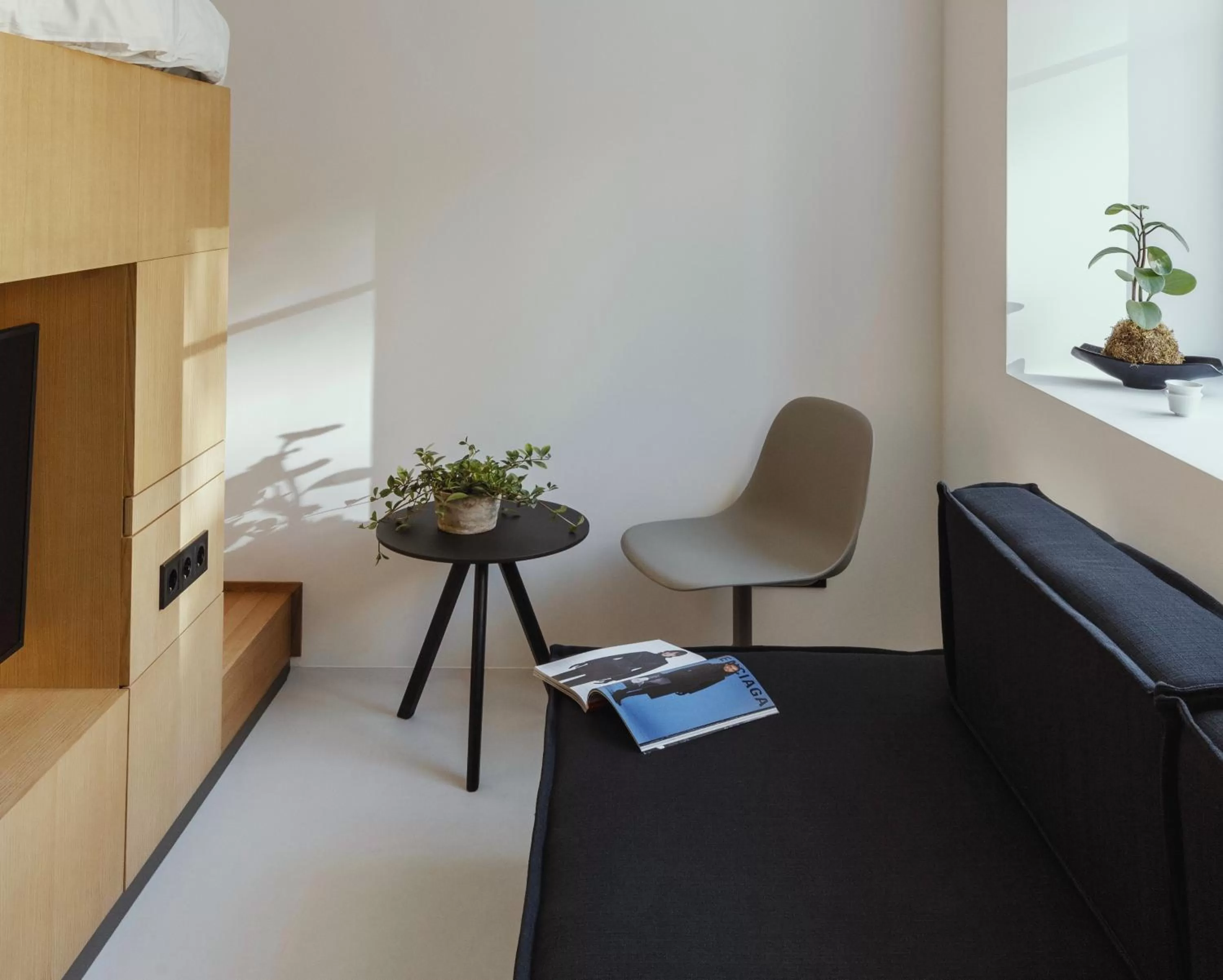 Seating Area in Owntown Apart Hotel