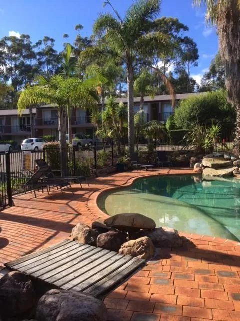 Property building in Fairway Motor Inn