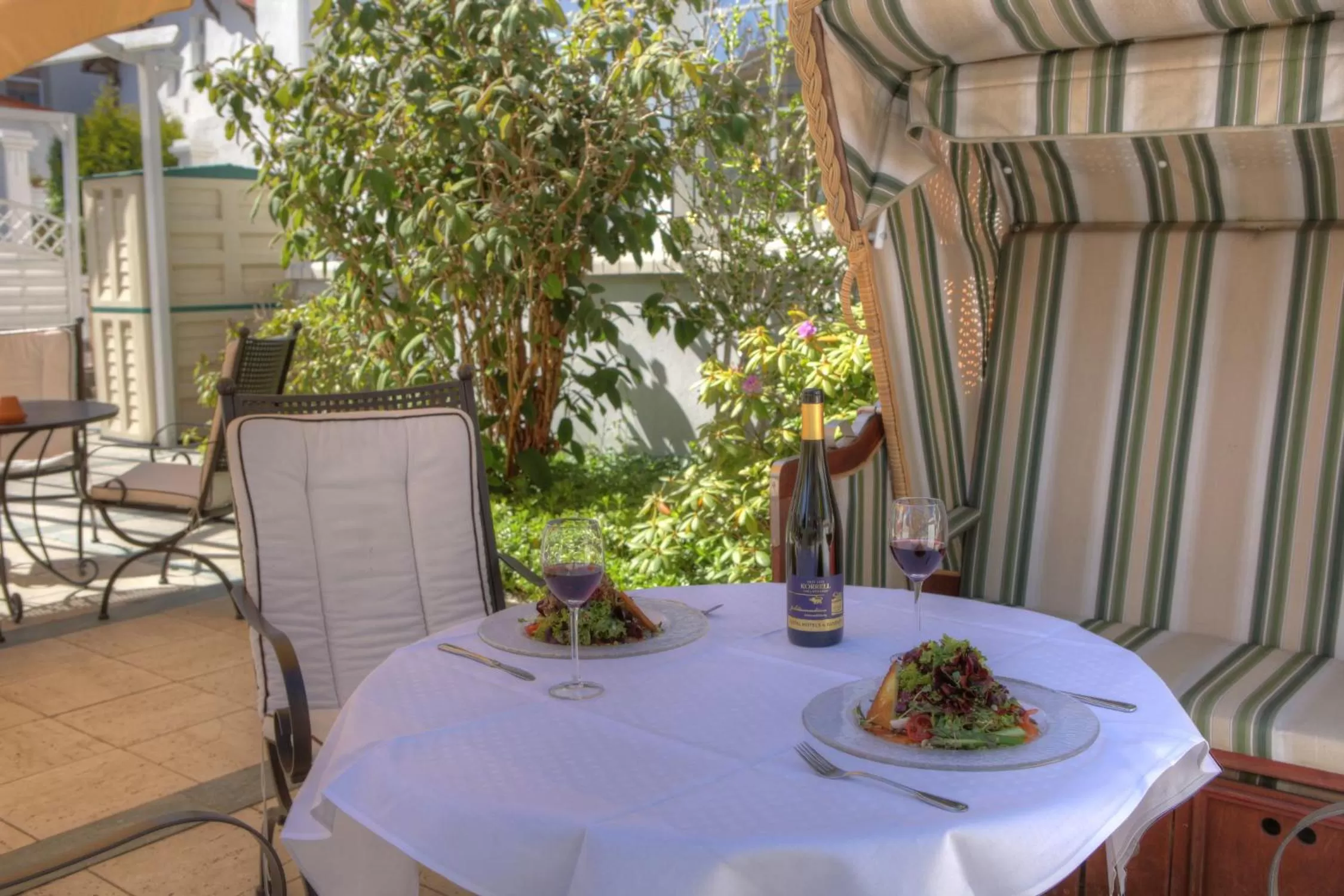 Balcony/Terrace in SEETELHOTEL Villa Esplanade mit Aurora die zwei Villen als Rückzugsorte mit Stil, Genuss und Geschichte