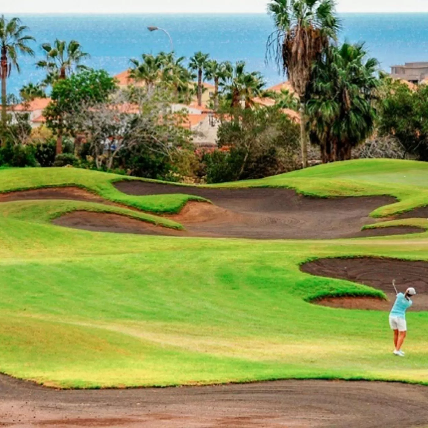 Golfcourse in Sunshine Apartments