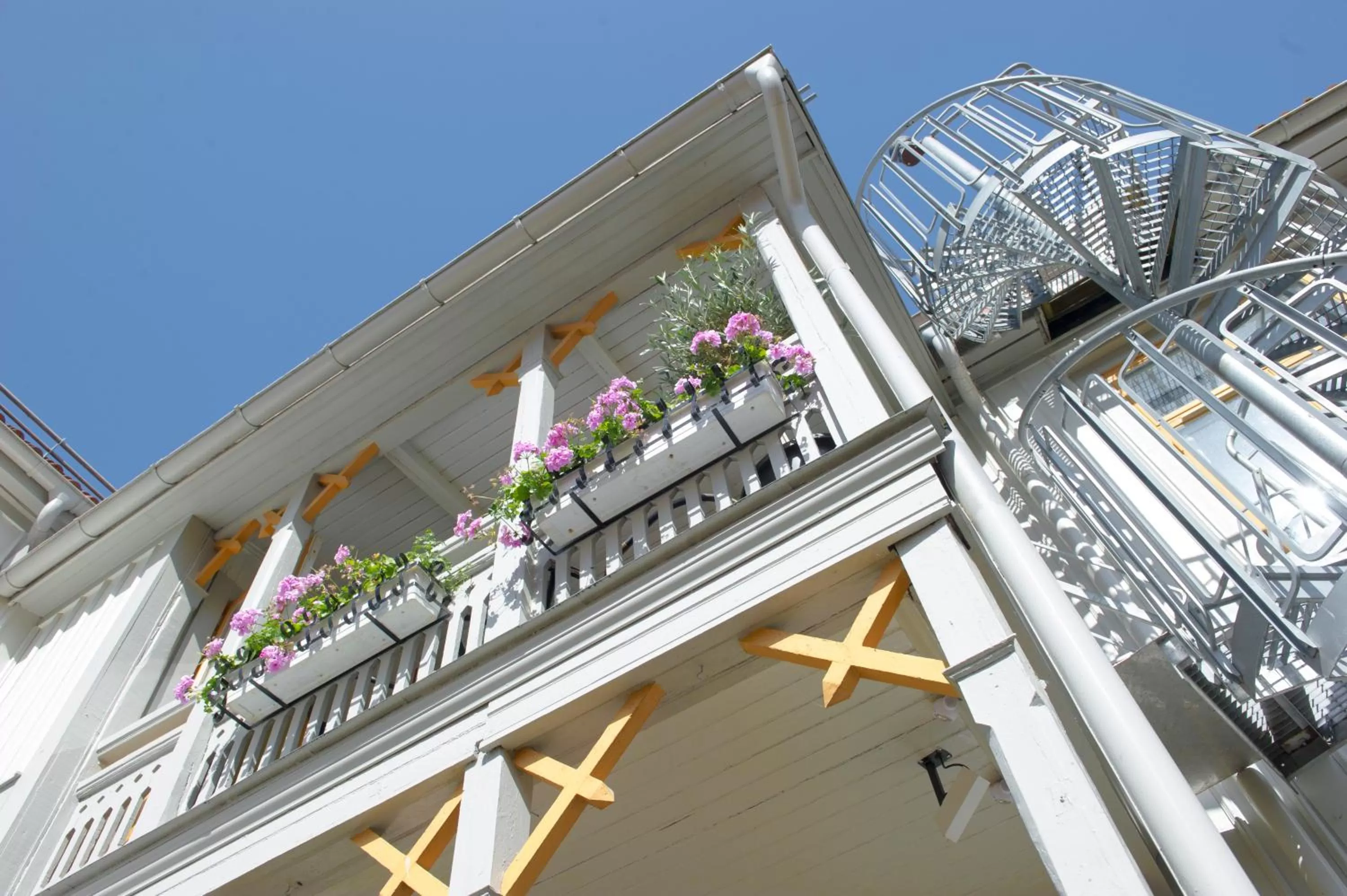 Property building, Balcony/Terrace in Lilla Hotellet i Nora