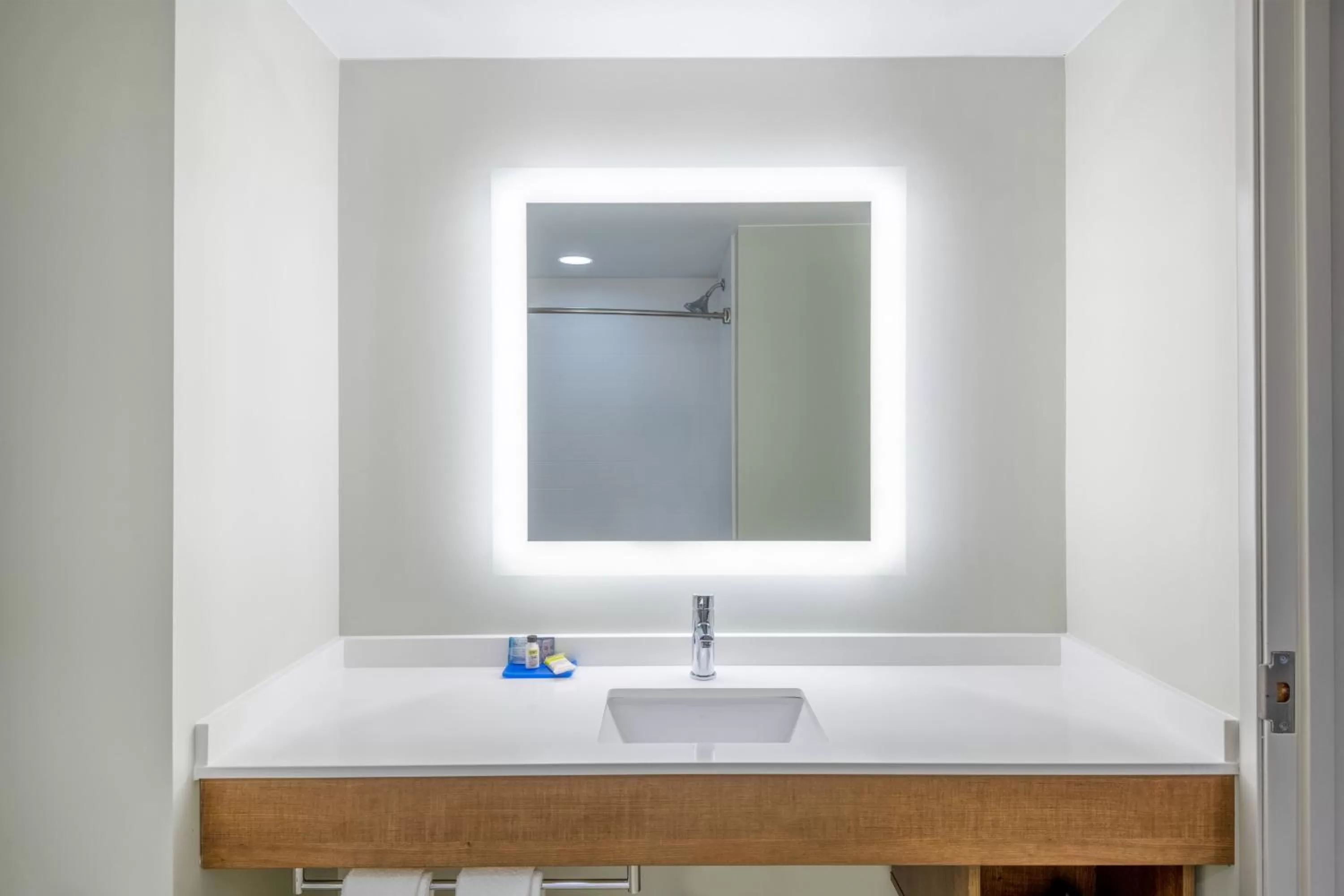 Bathroom in Holiday Inn Express & Suites St George North - Zion by IHG