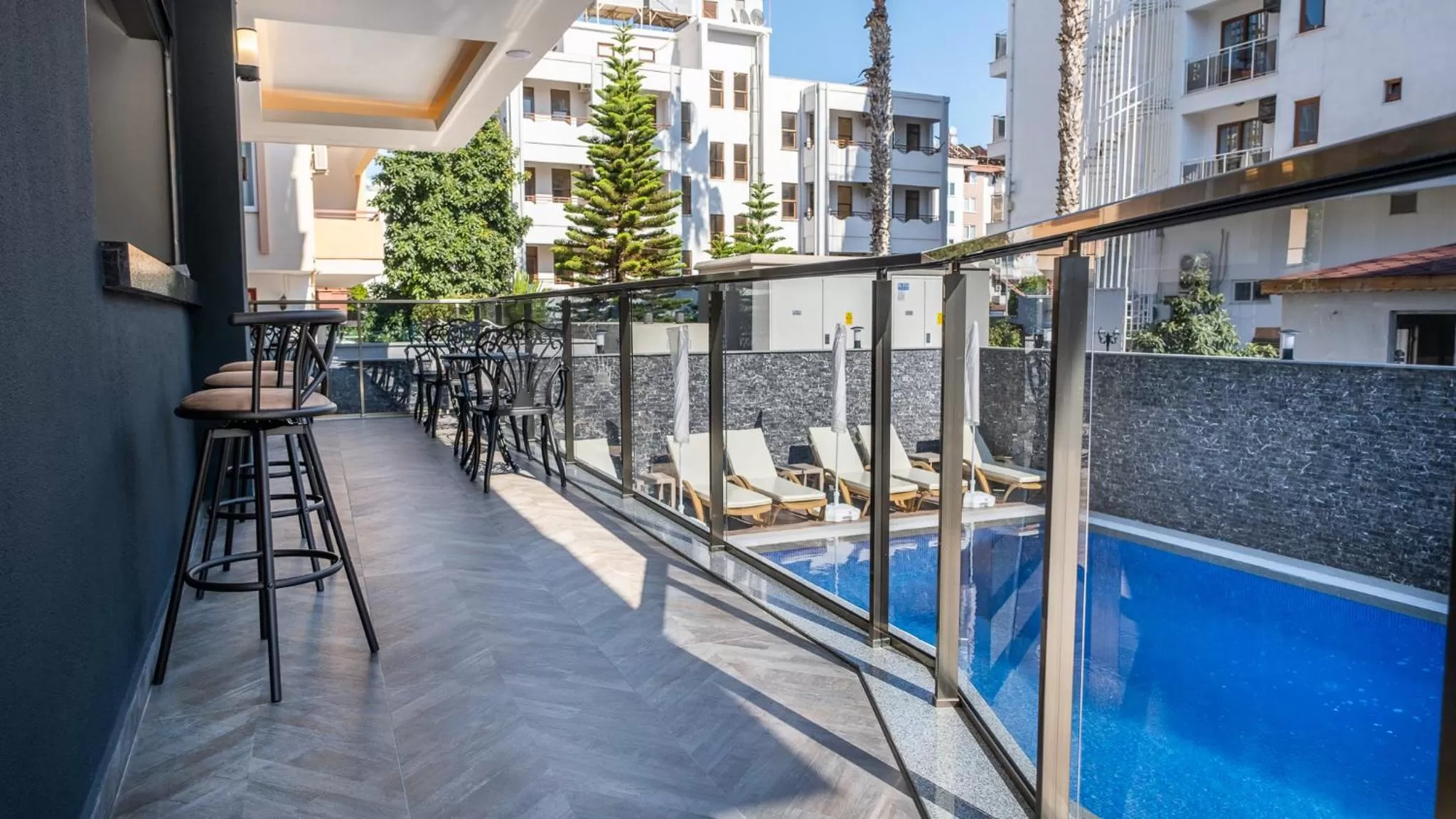 Balcony/Terrace, Swimming Pool in Nas Suite