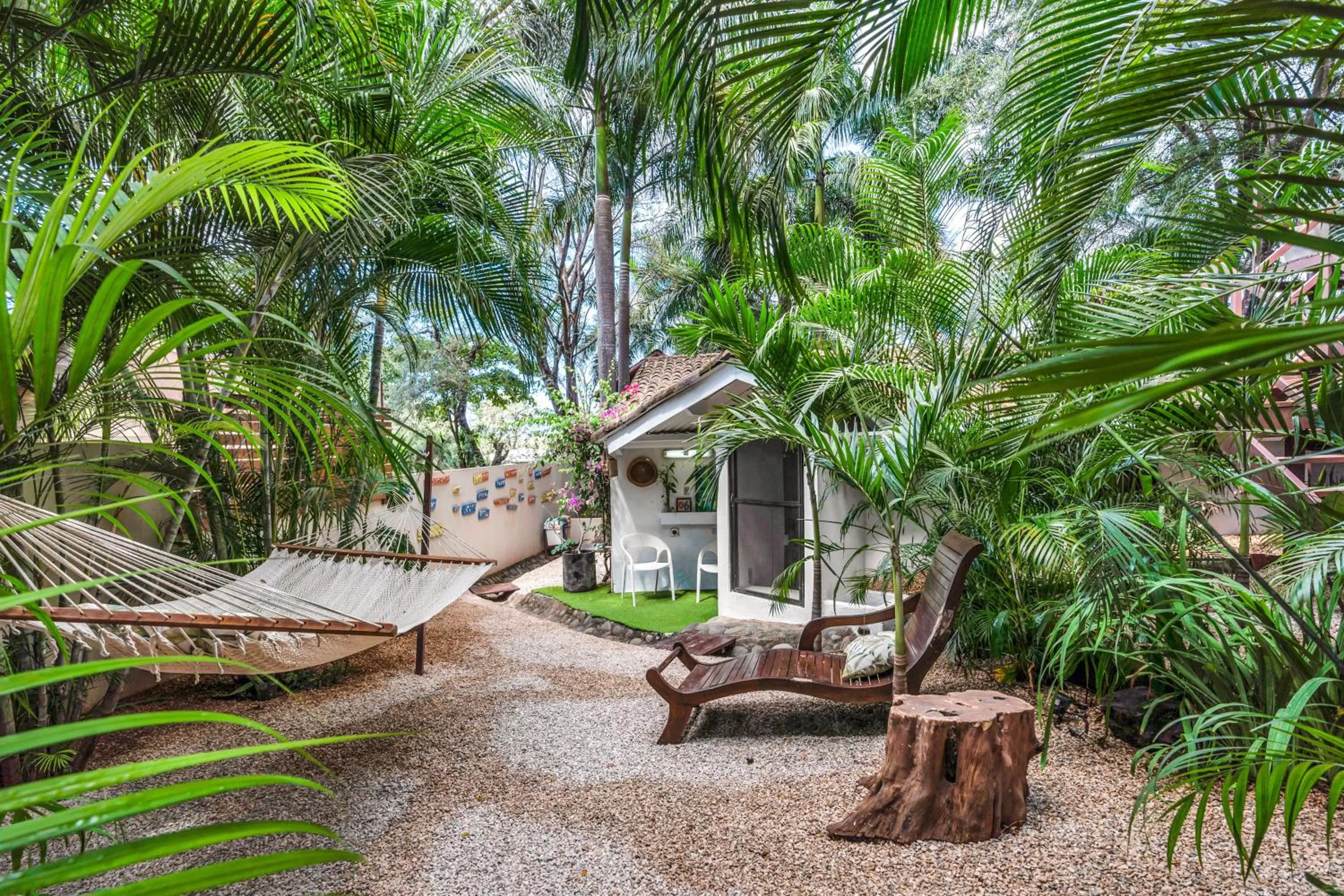 The Beach Bungalows - Yoga and Surf Hotel - Adults Only