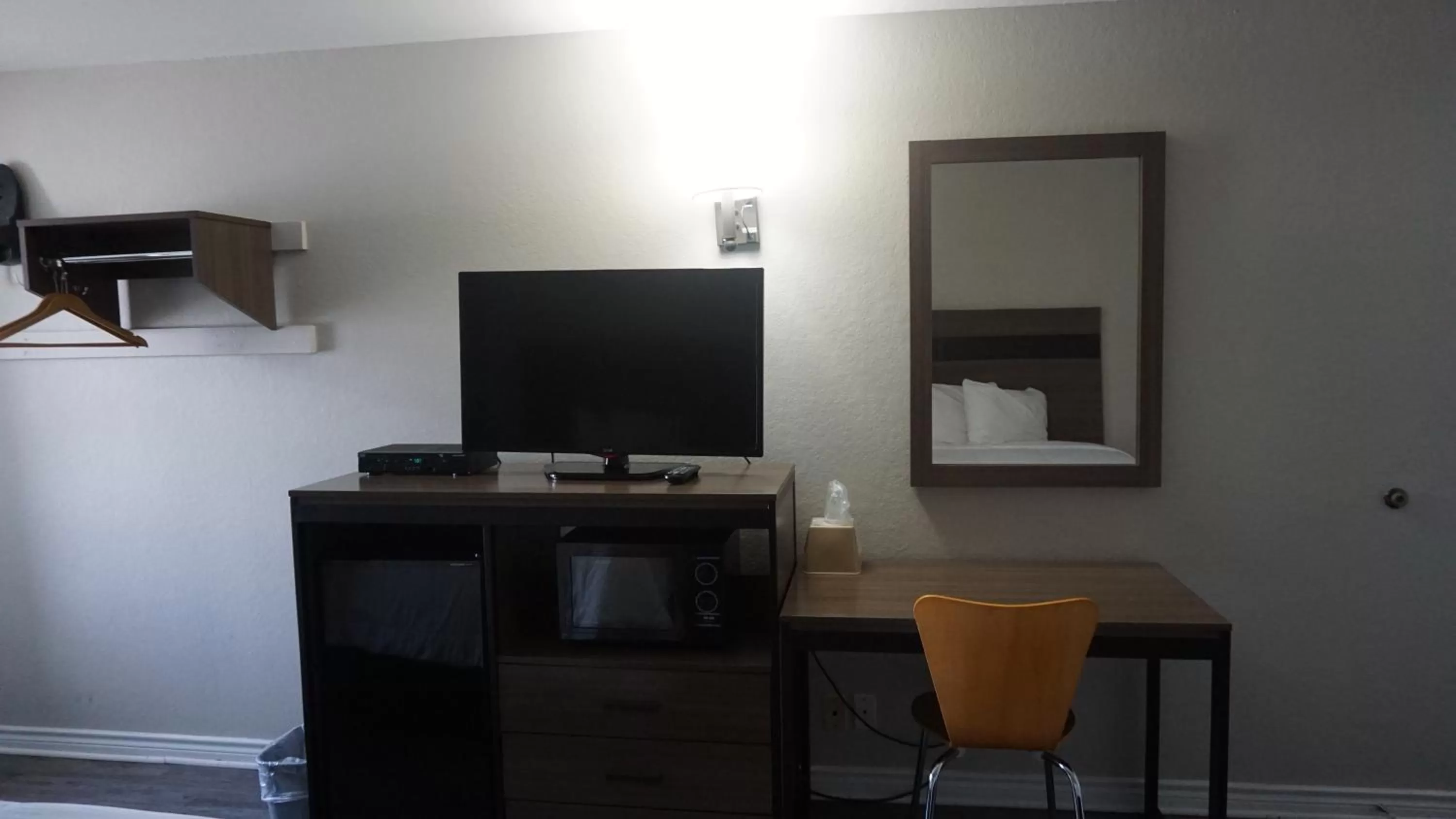 TV and multimedia in La Villita Inn