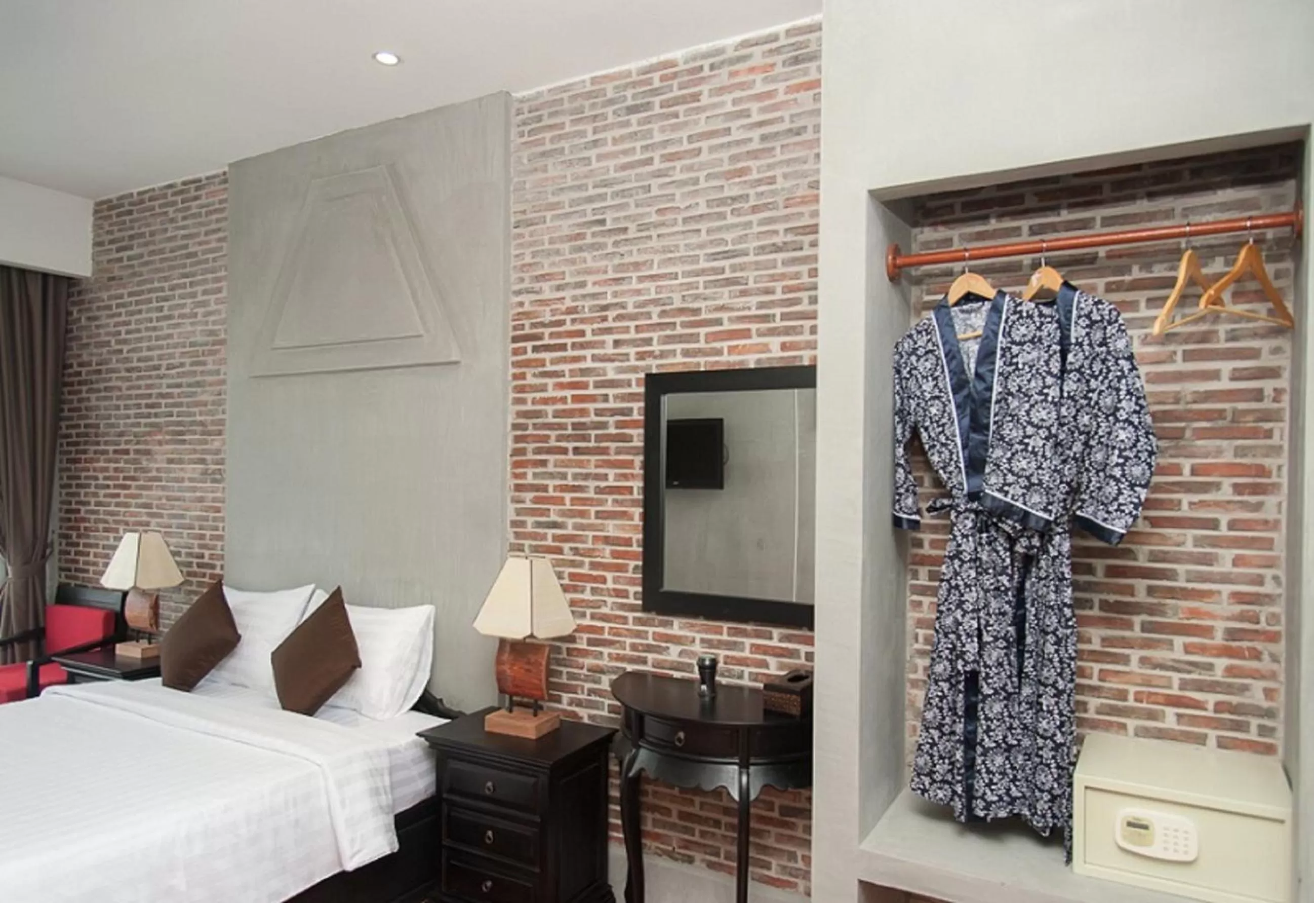 Photo of the whole room, Bed in Vacation Boutique Hotel