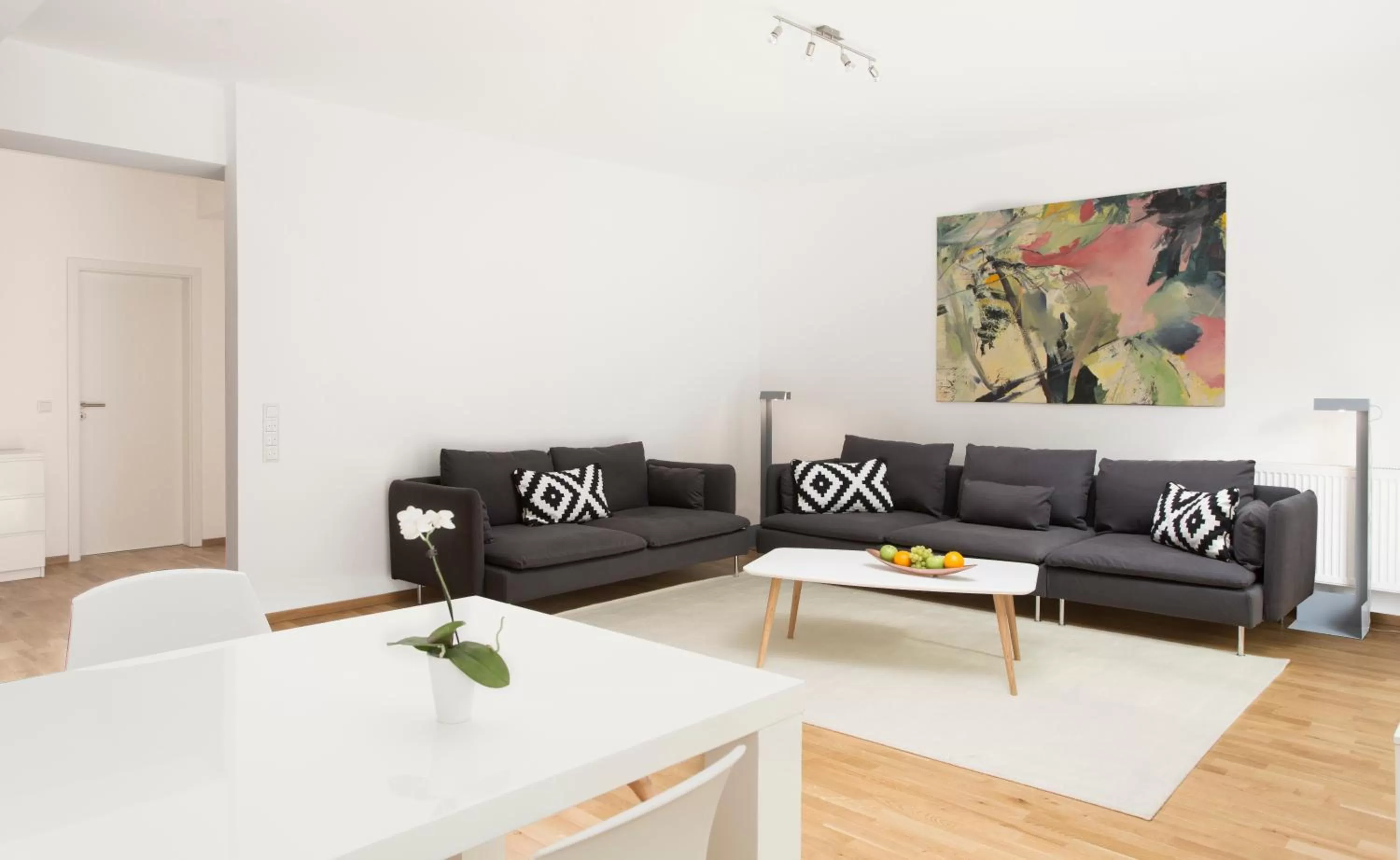 Dining area in Victoria Apartments