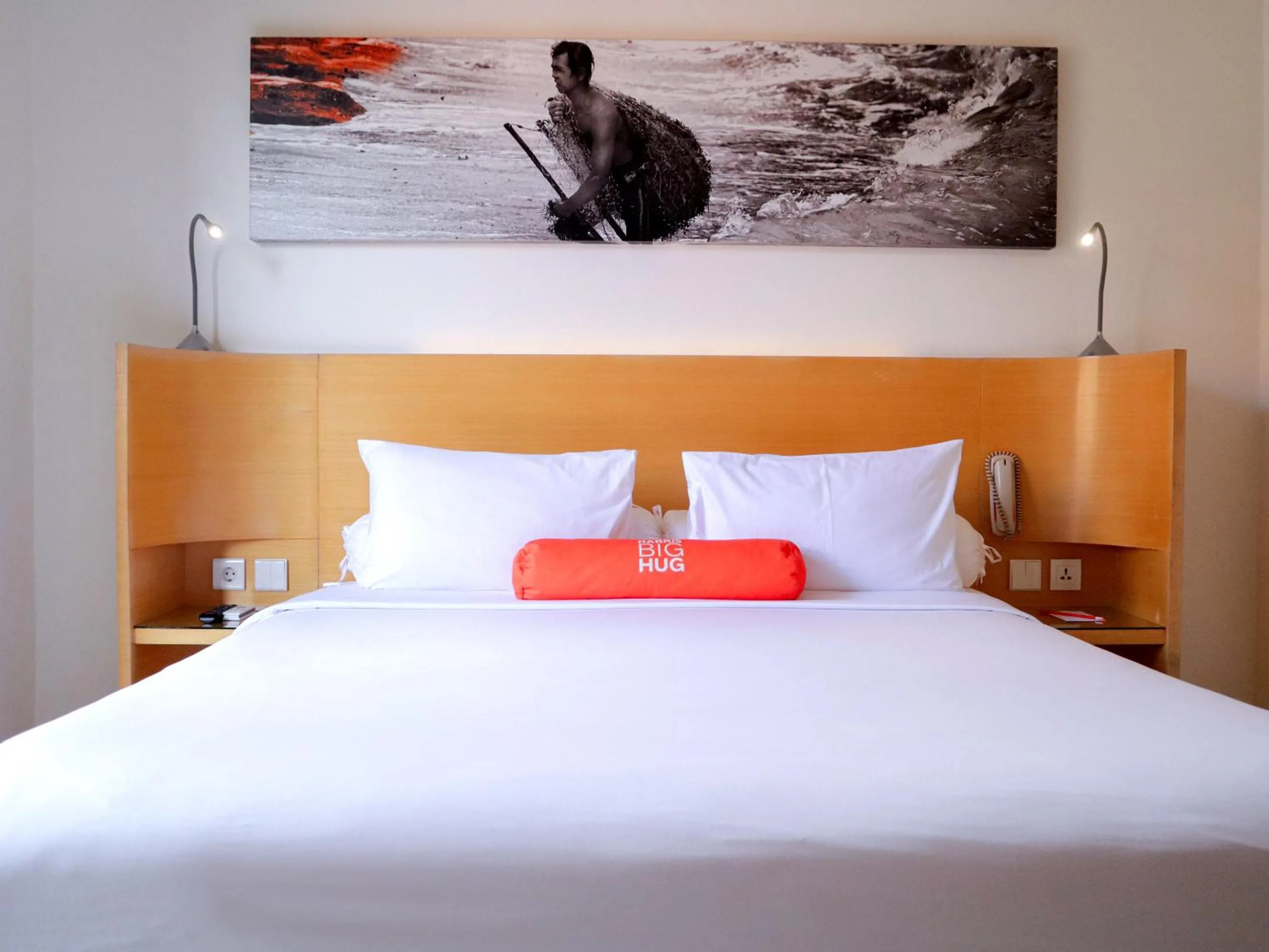 Bedroom, Bed in HARRIS Hotel Kuta Tuban Bali