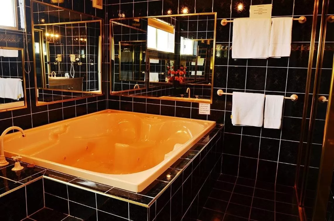 Bathroom in The Crossing Motel