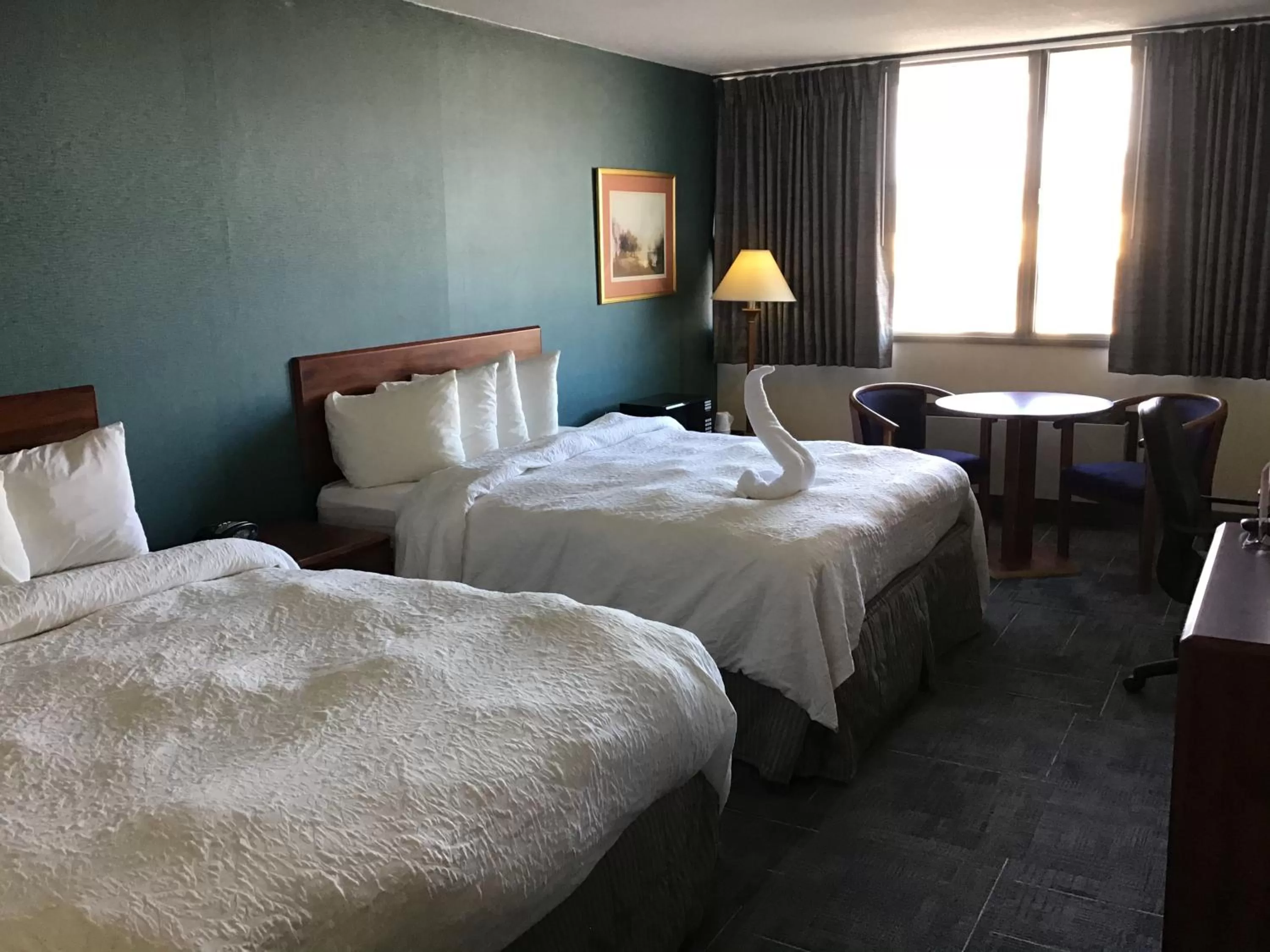 Bedroom in Howard Johnson by Wyndham Gillette