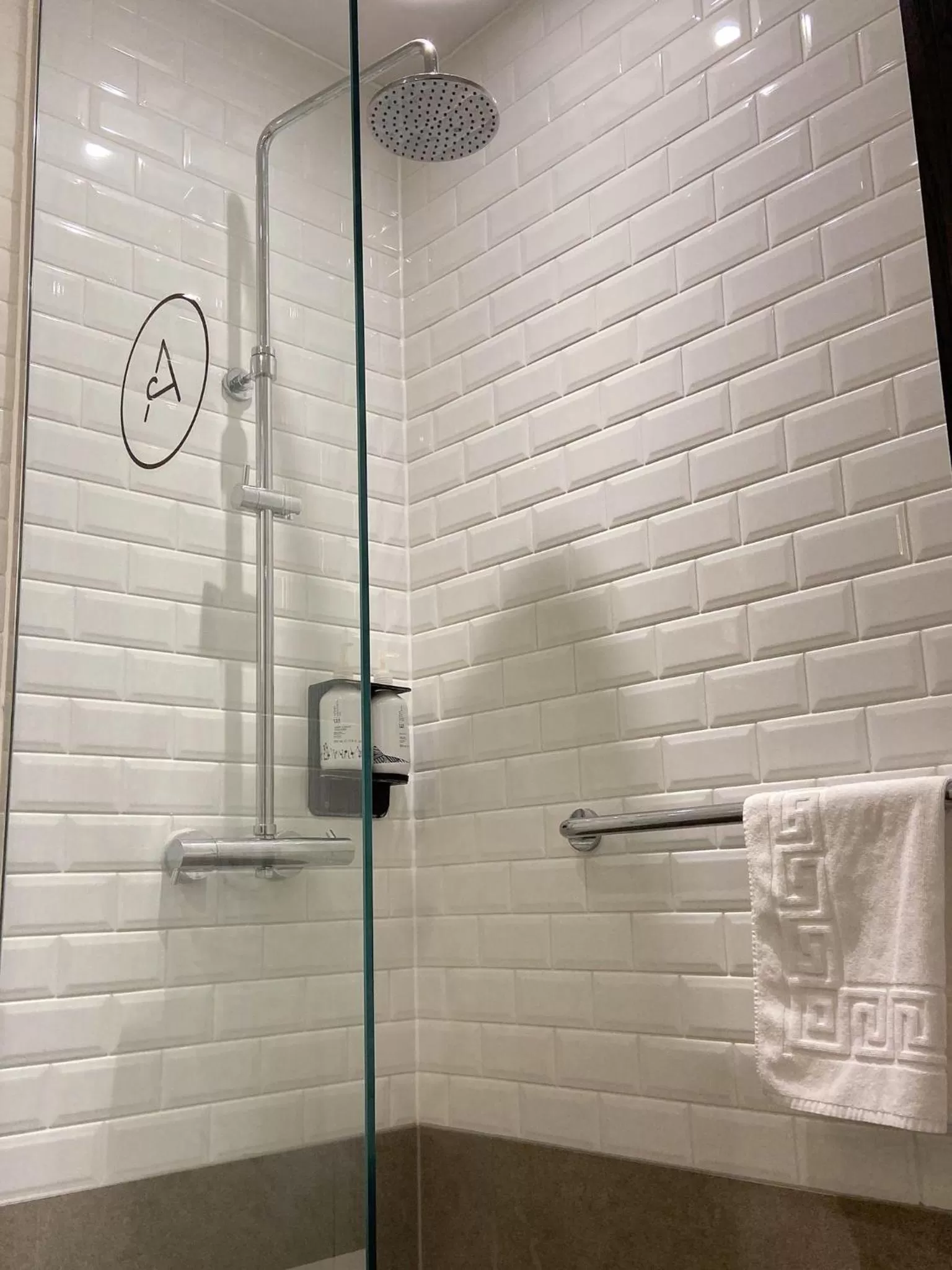 Bathroom in Aerotel London Heathrow Airport, Terminal 2 & Terminal 3