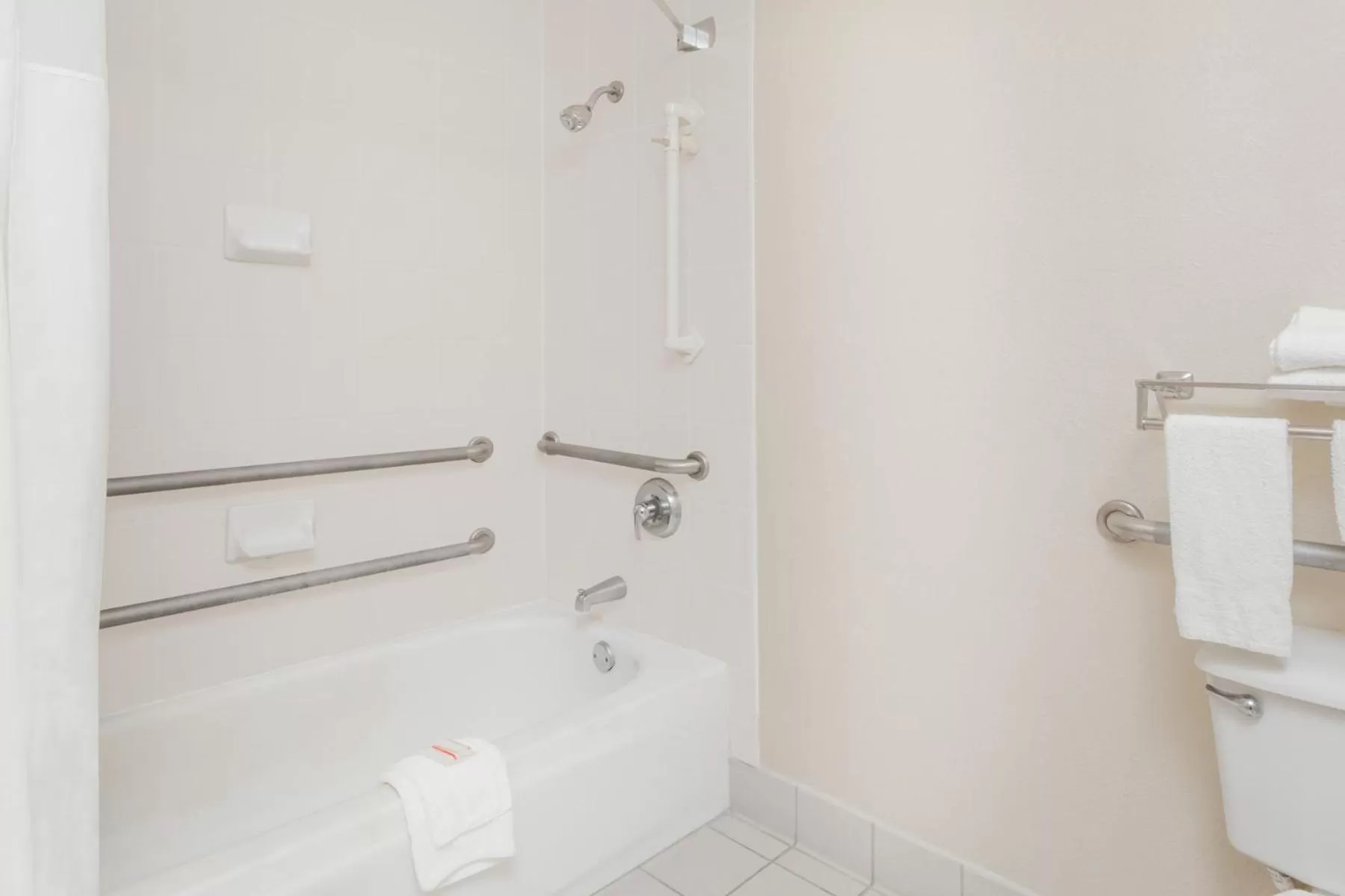 Shower in Days Inn by Wyndham Seguin TX