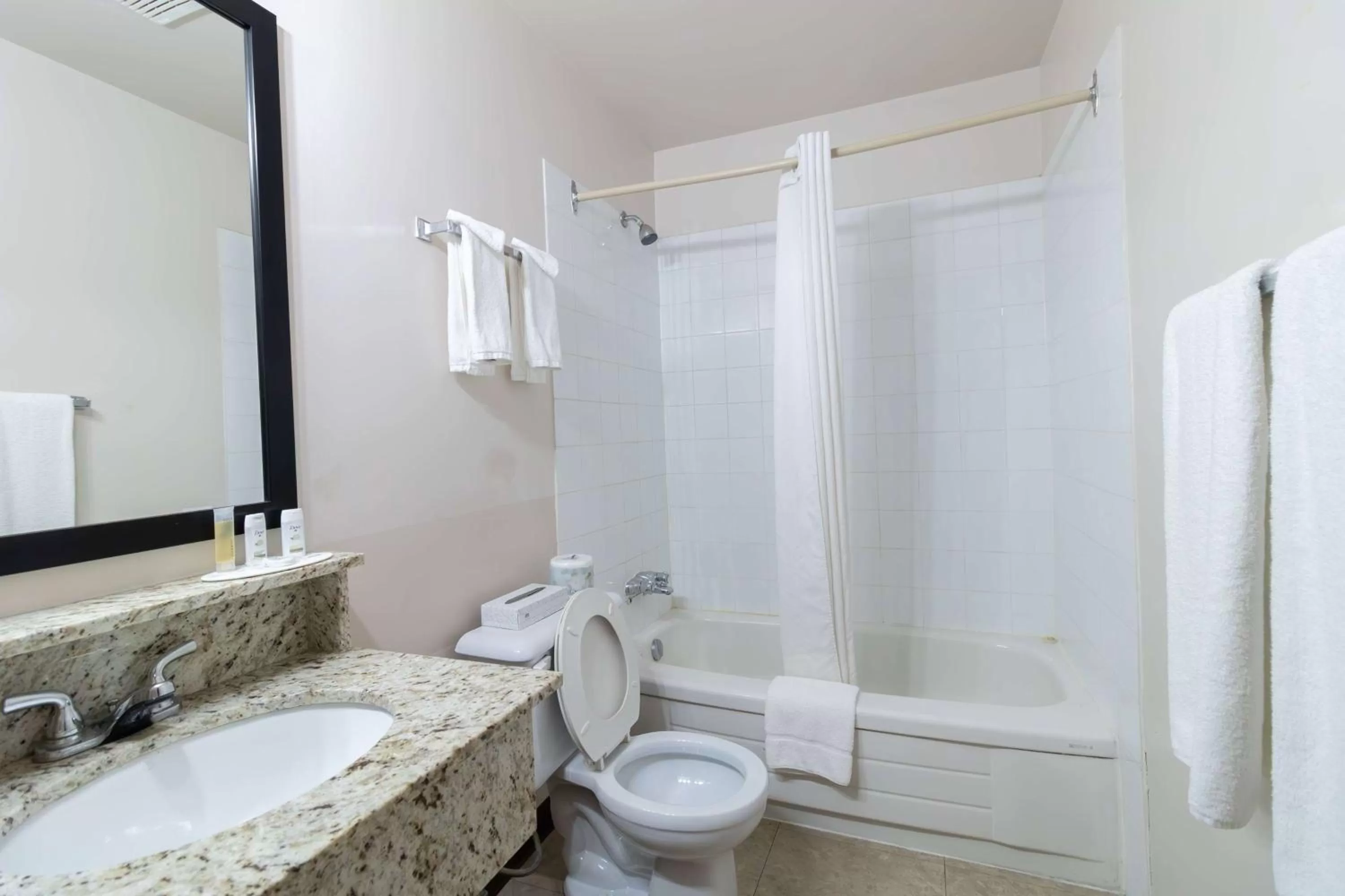 Photo of the whole room in Super 8 by Wyndham Prince George