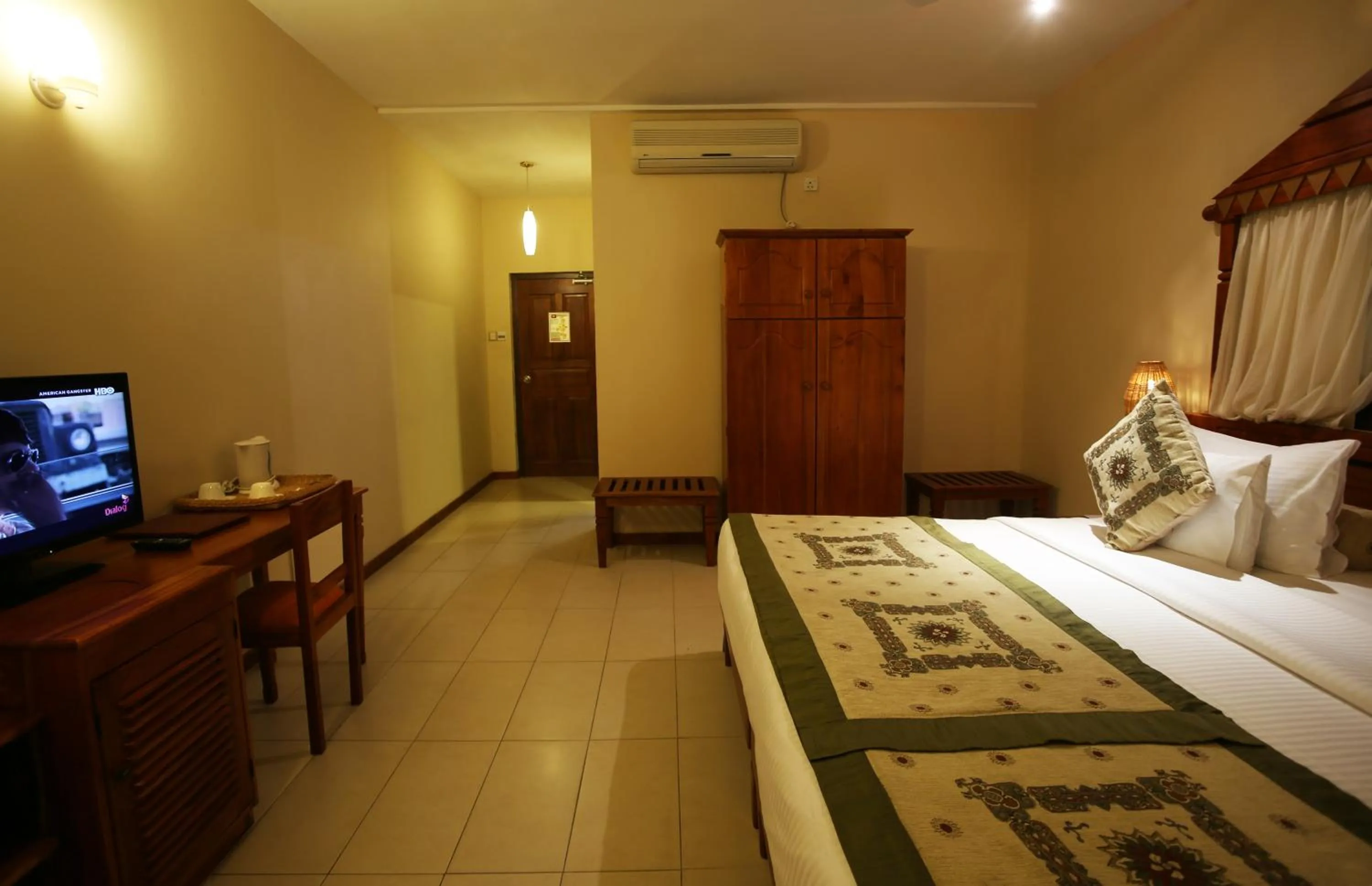 Photo of the whole room in Randholee Resort & Spa