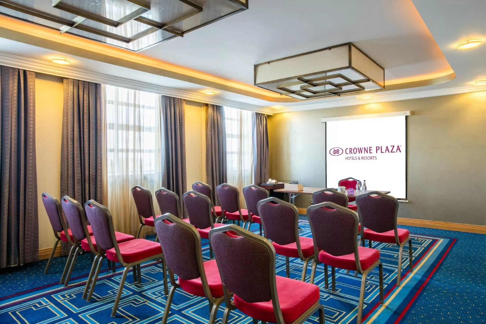 Meeting/conference room in Crowne Plaza Liverpool - John Lennon Airport by IHG