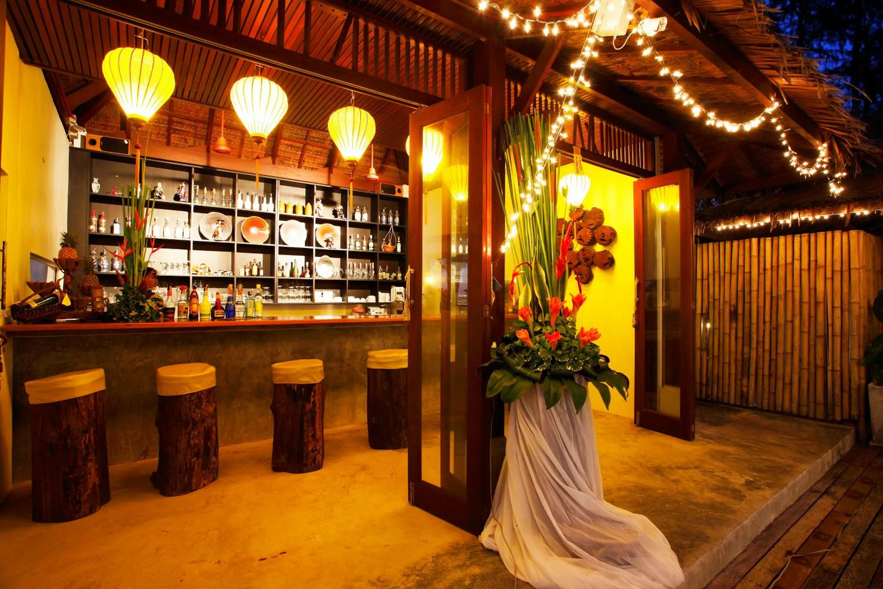 Restaurant/places to eat in Haadson Resort - Khaolak, Phangnga