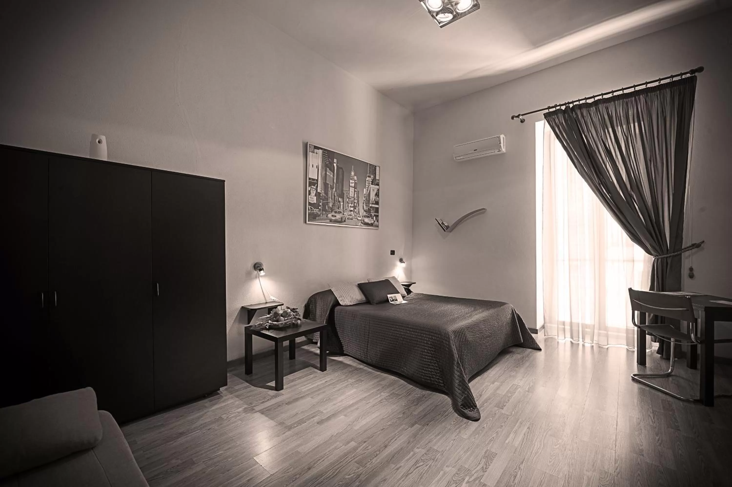 Photo of the whole room in Albergo Tripoli B&B Affittacamere