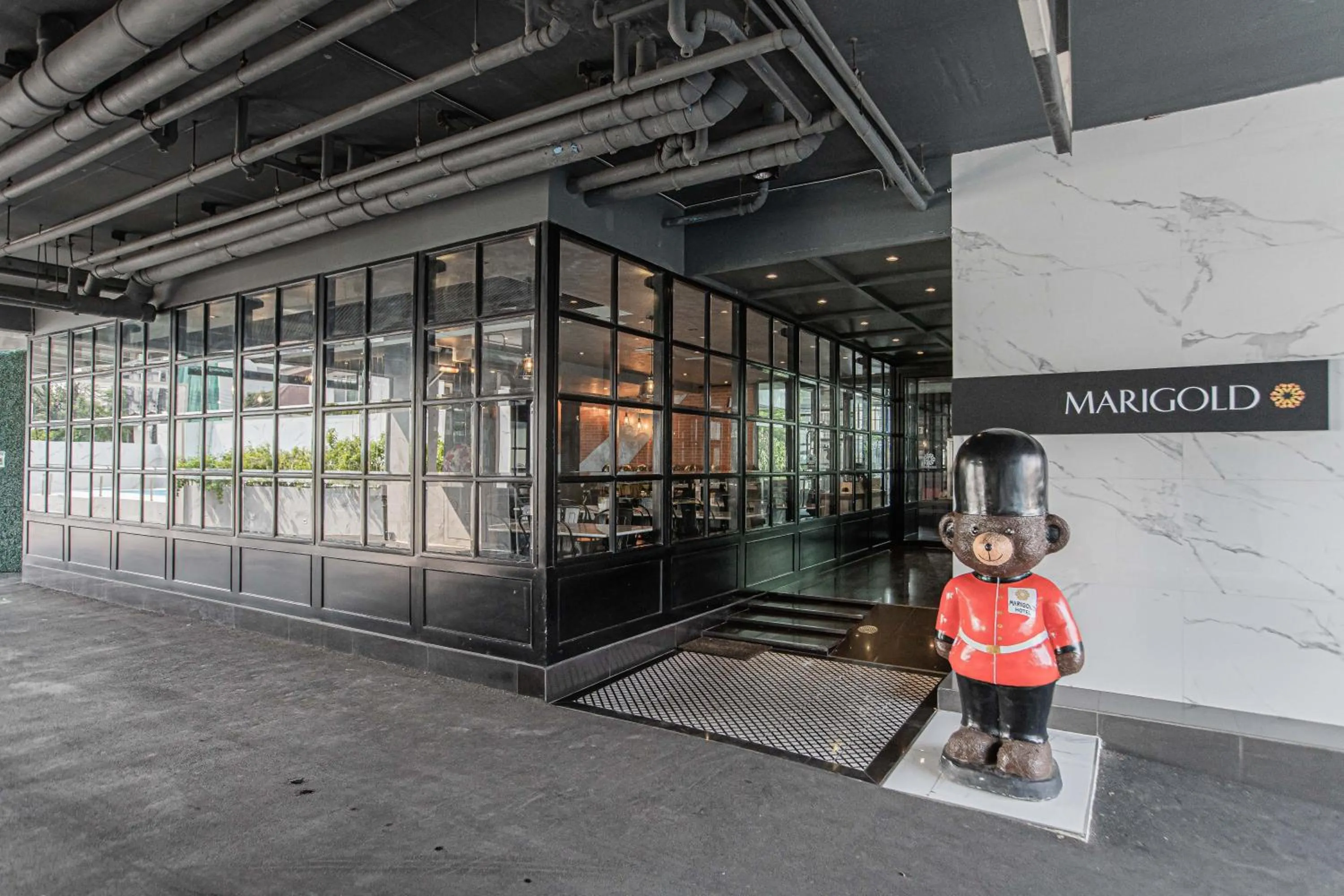 Marigold Sukhumvit - Free Shuttle to BTS Bearing Station