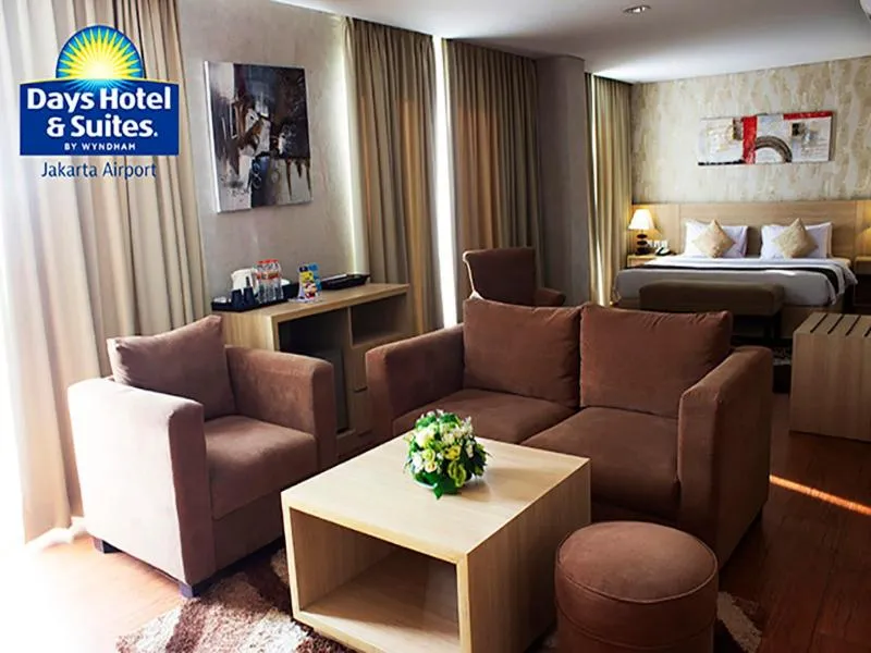 Living room in Days Hotel & Suites by Wyndham Jakarta Airport