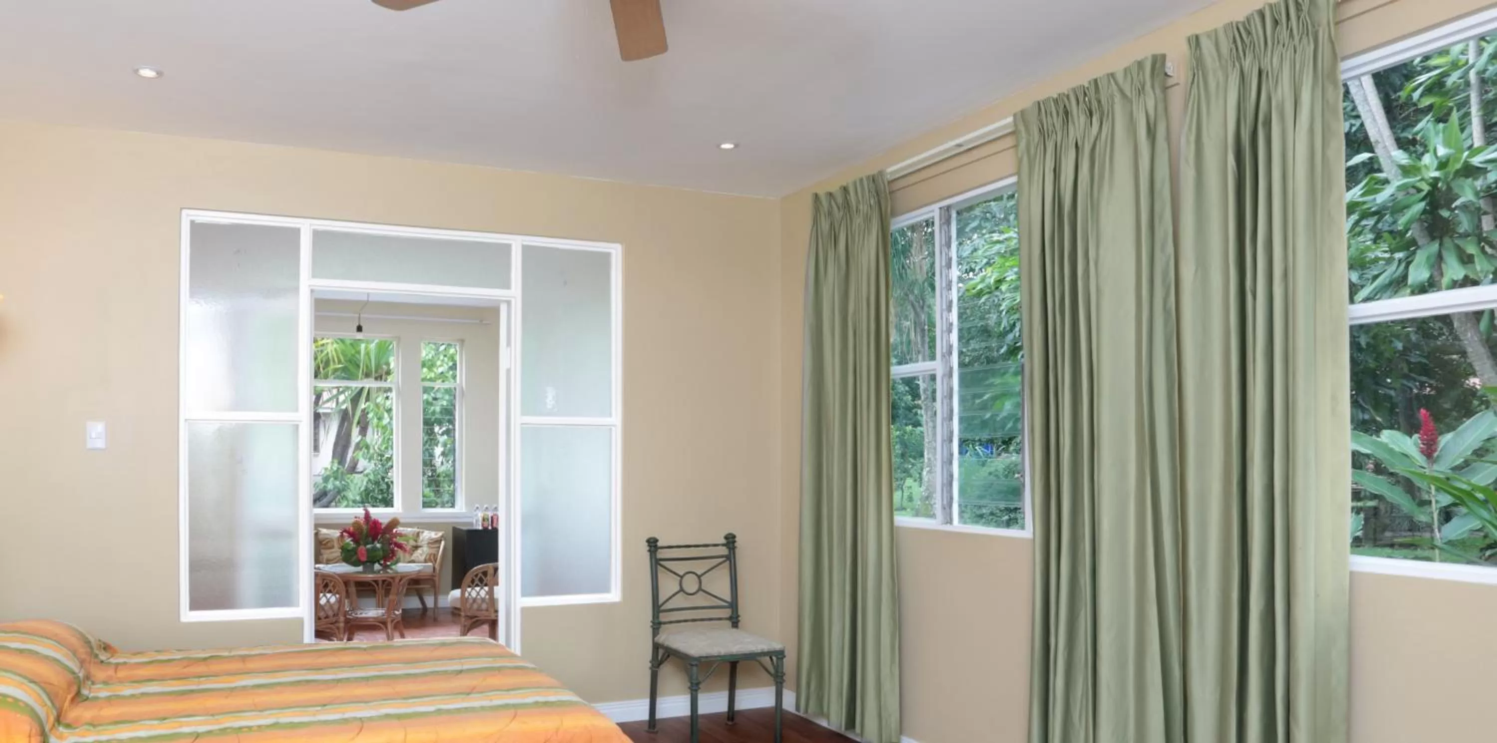 Bedroom in Airport Costa Rica B&B