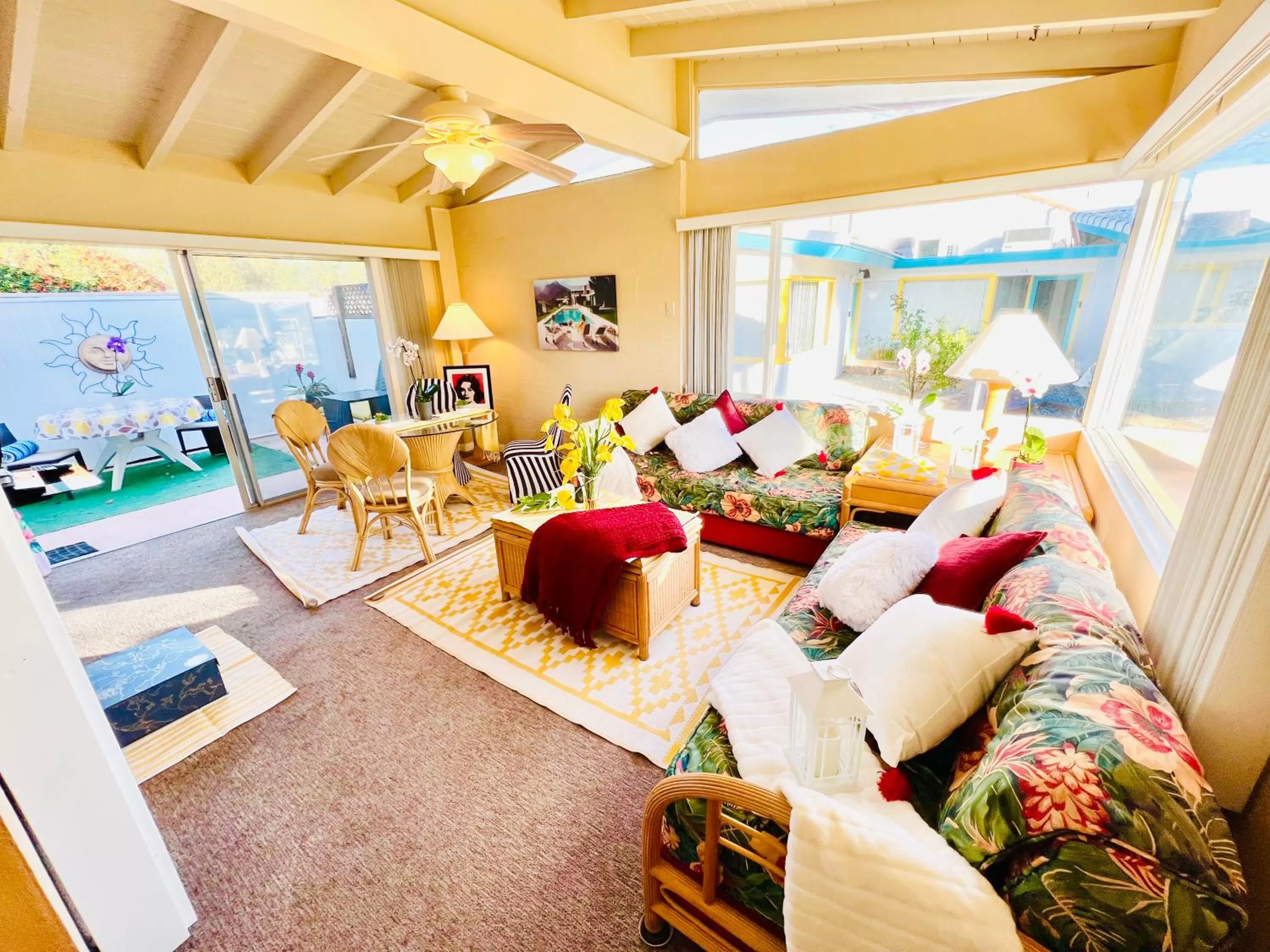 Living room in A PLACE IN THE SUN Hotel - ADULTS ONLY Big Units, 24h Heated Pool & Spa in 1 Acre Park Prime Location, DOG Friendly, TOP Midcentury Modern Boutique Hotel