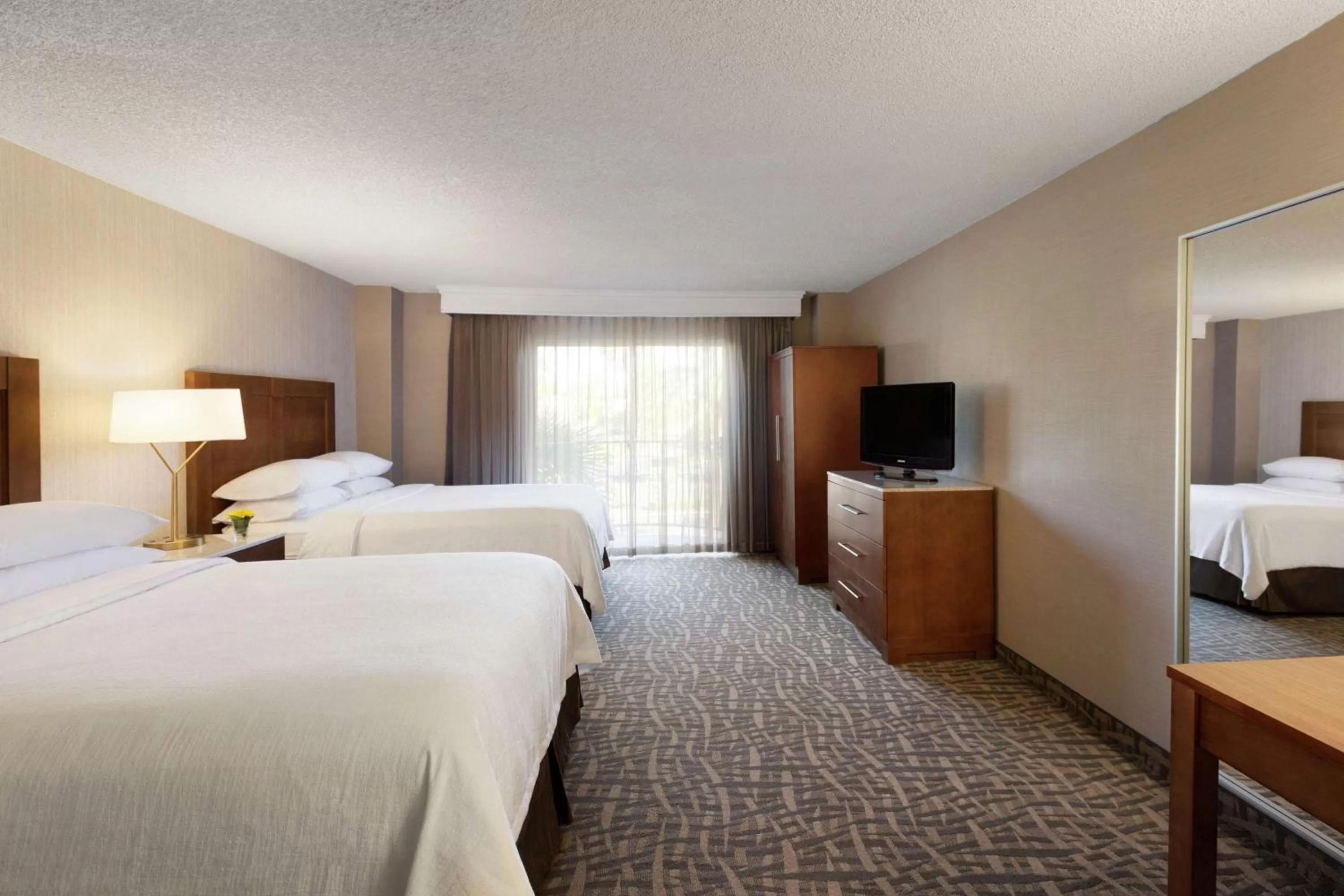 Bedroom, Bed in Embassy Suites by Hilton Santa Ana Orange County Airport