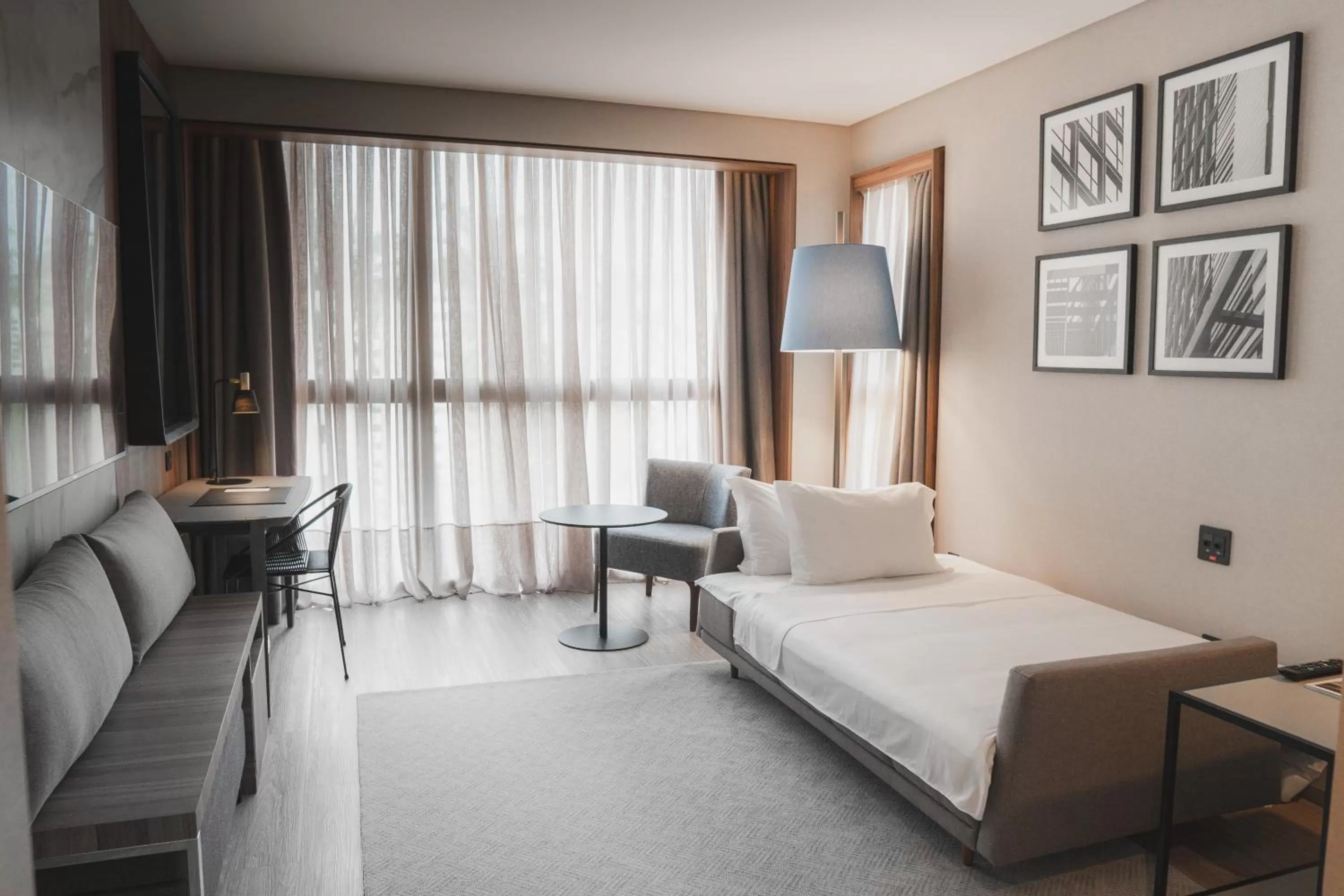 Family Suite - single occupancy in LK Design Hotel Florianópolis