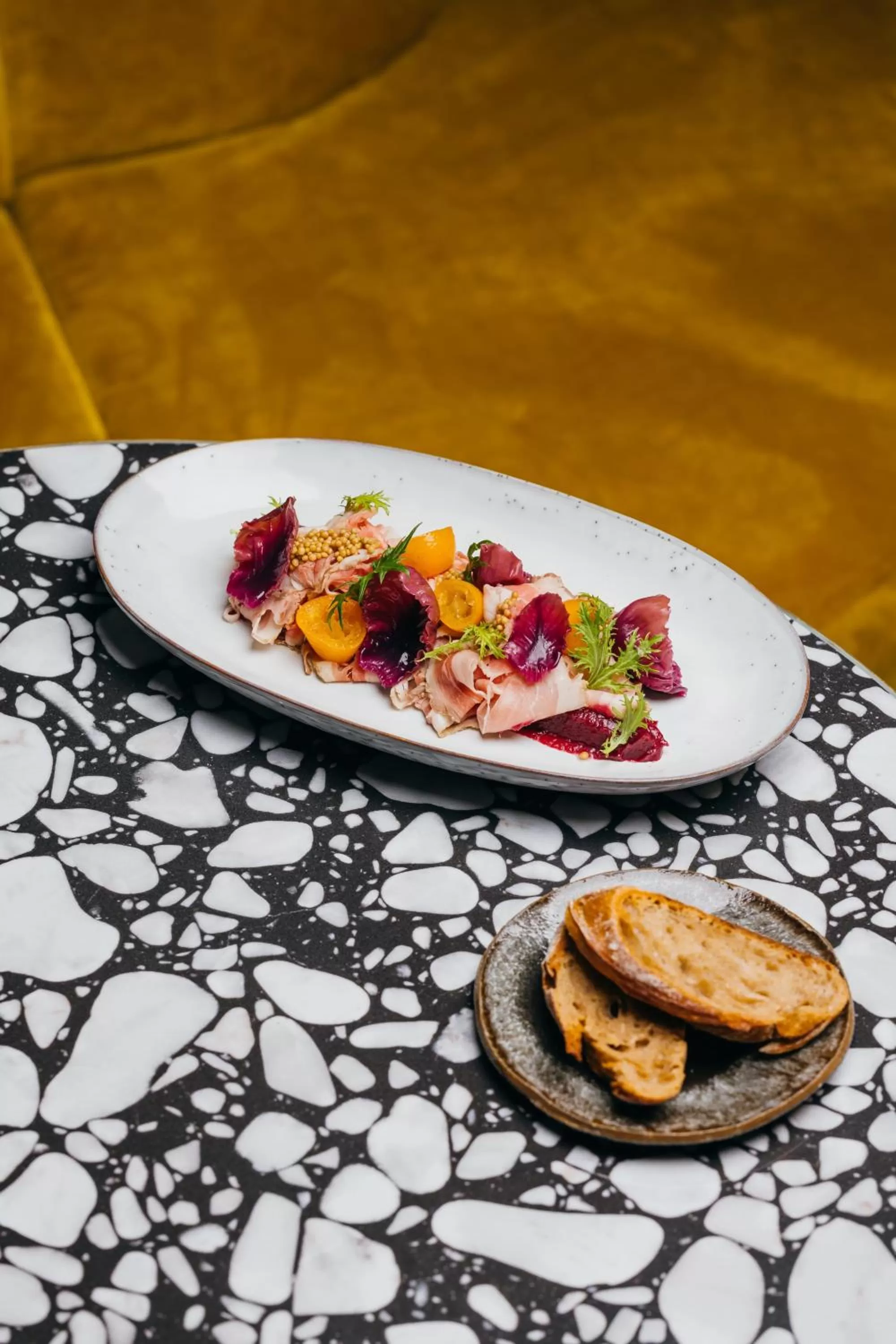 Restaurant/places to eat in Hotel Gilbert