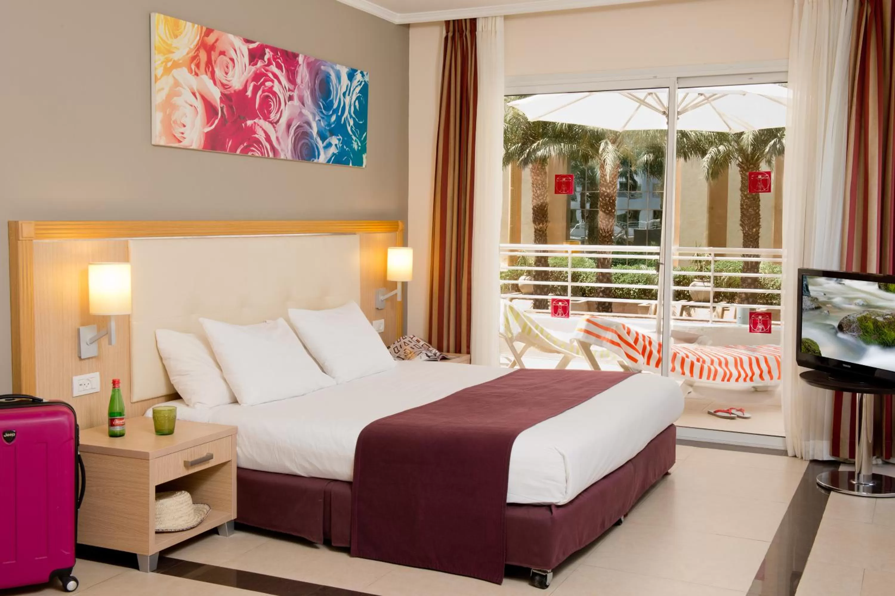 Bedroom, Bed in Leonardo Royal Resort Eilat