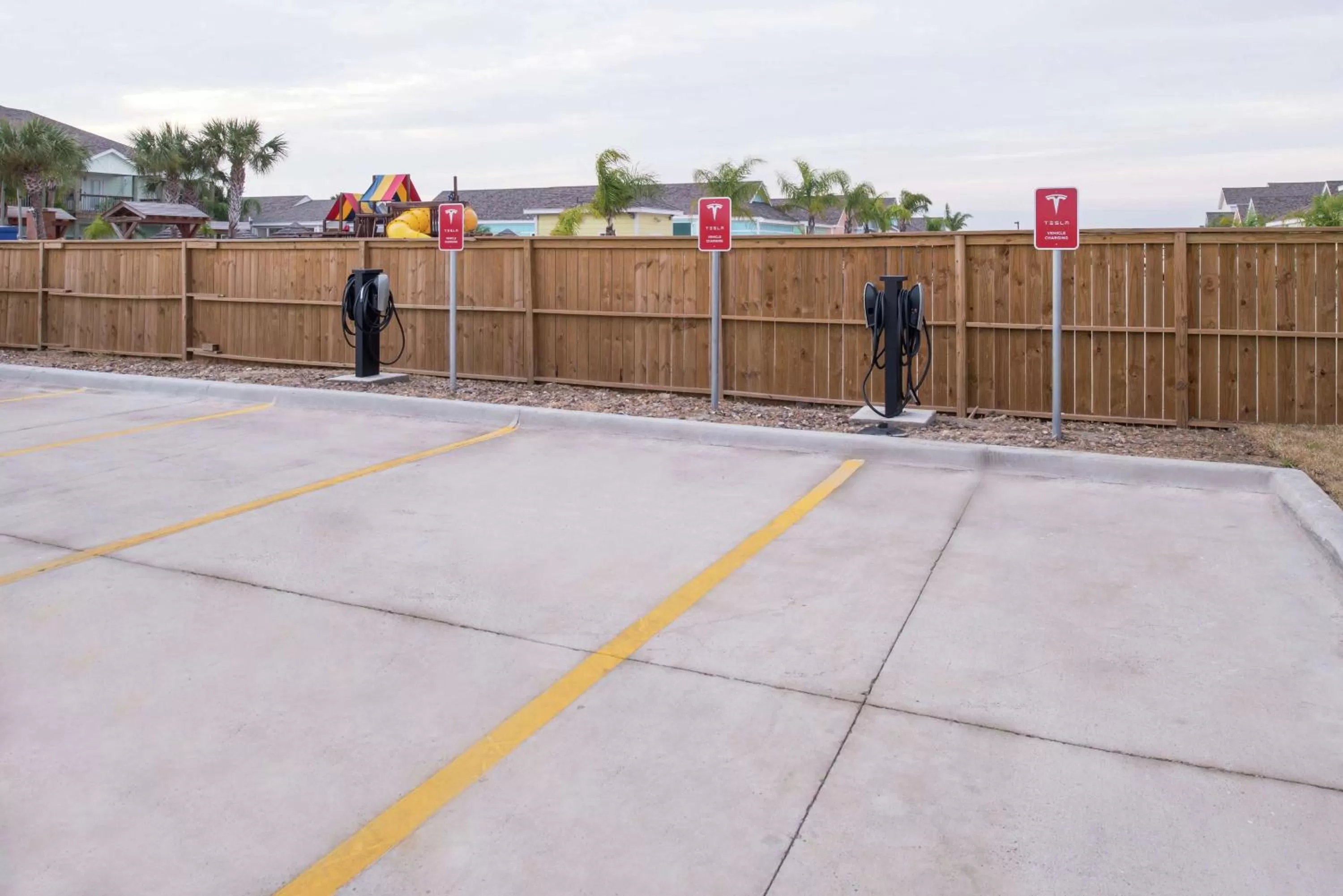 Property building in Hampton Inn and Suites Port Aransas