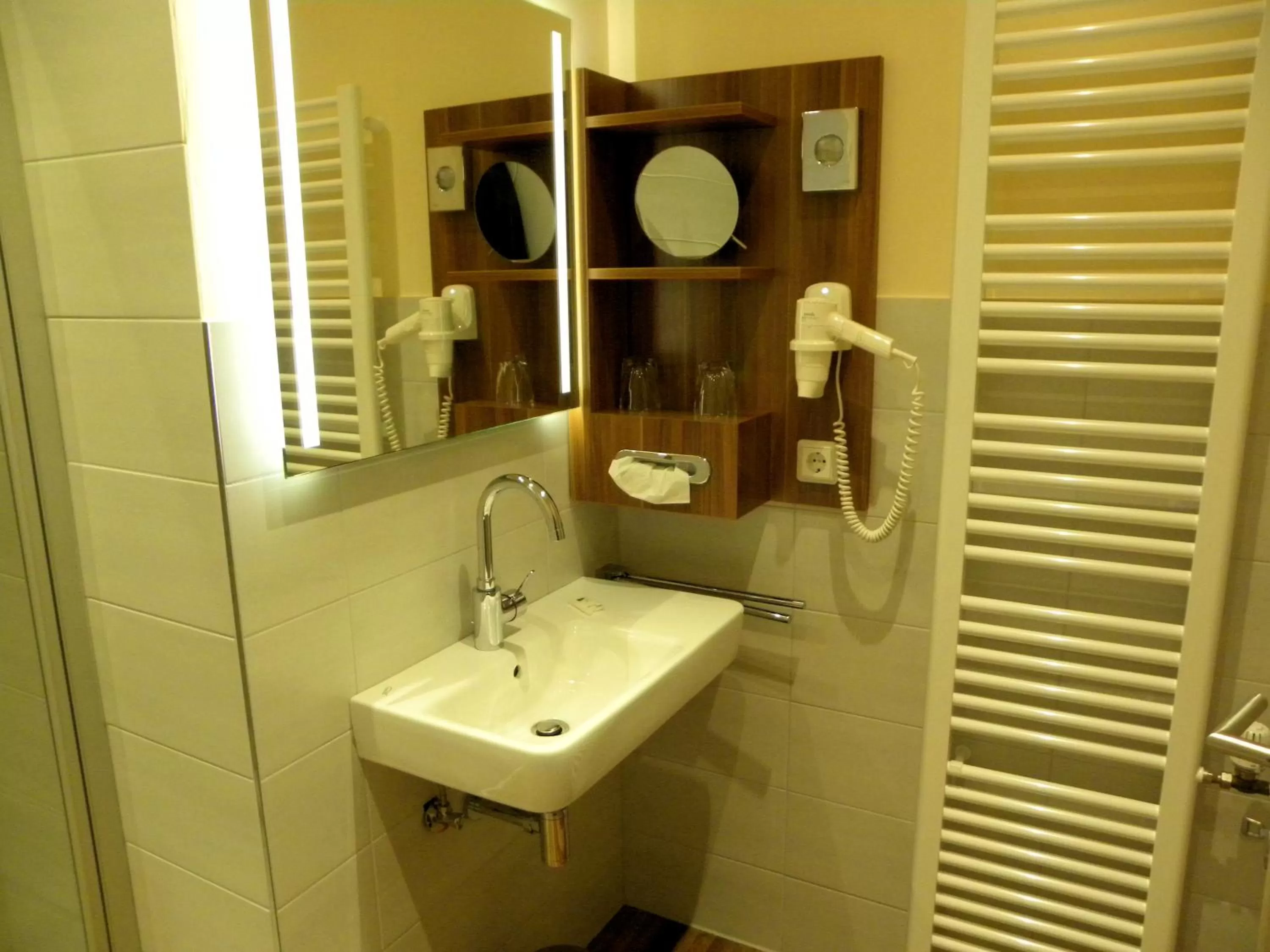 Bathroom in Frommanns Landhotel