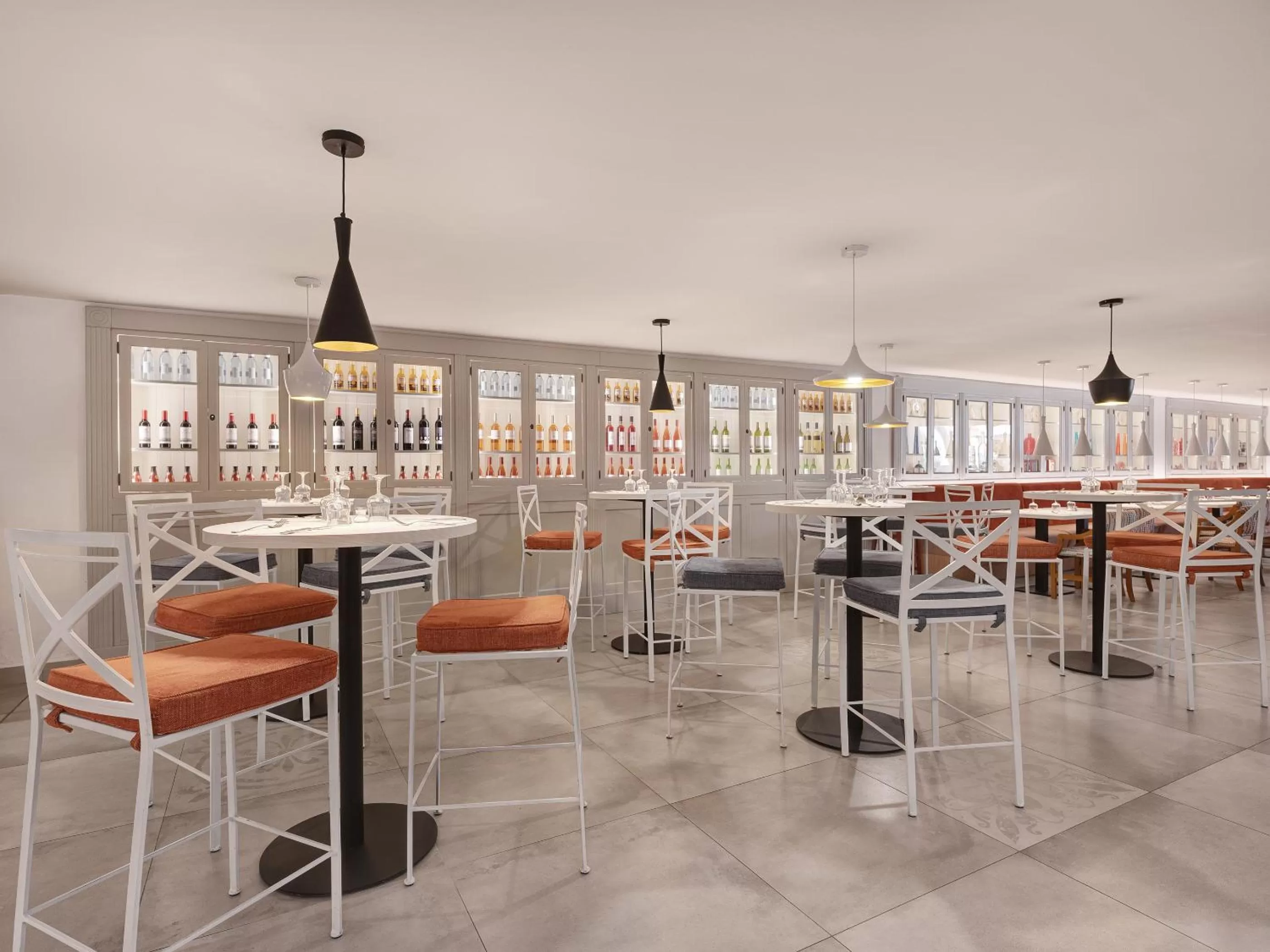 Restaurant/places to eat in Aparthotel Aquasol