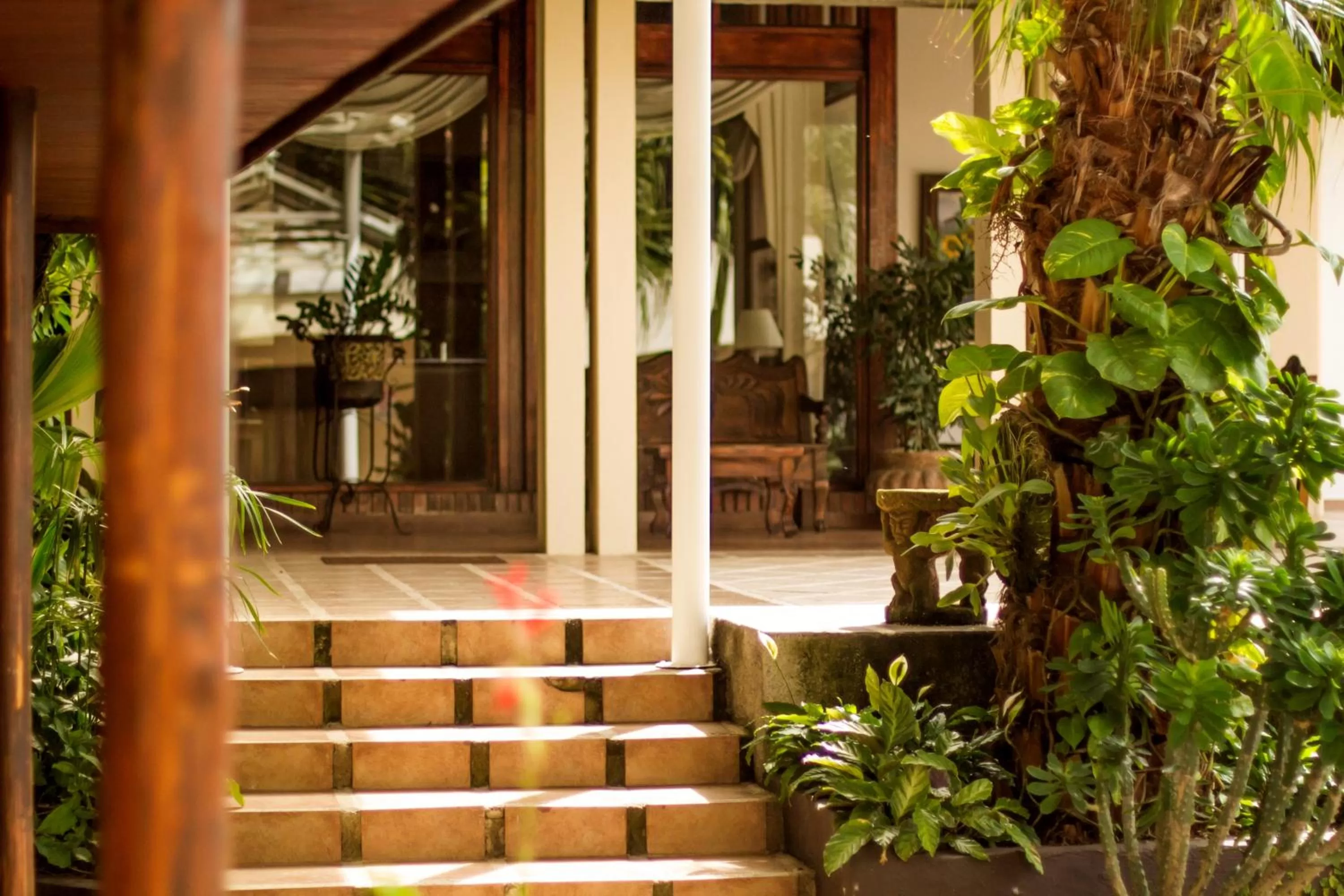 Balcony/Terrace in La Riviera Hotel