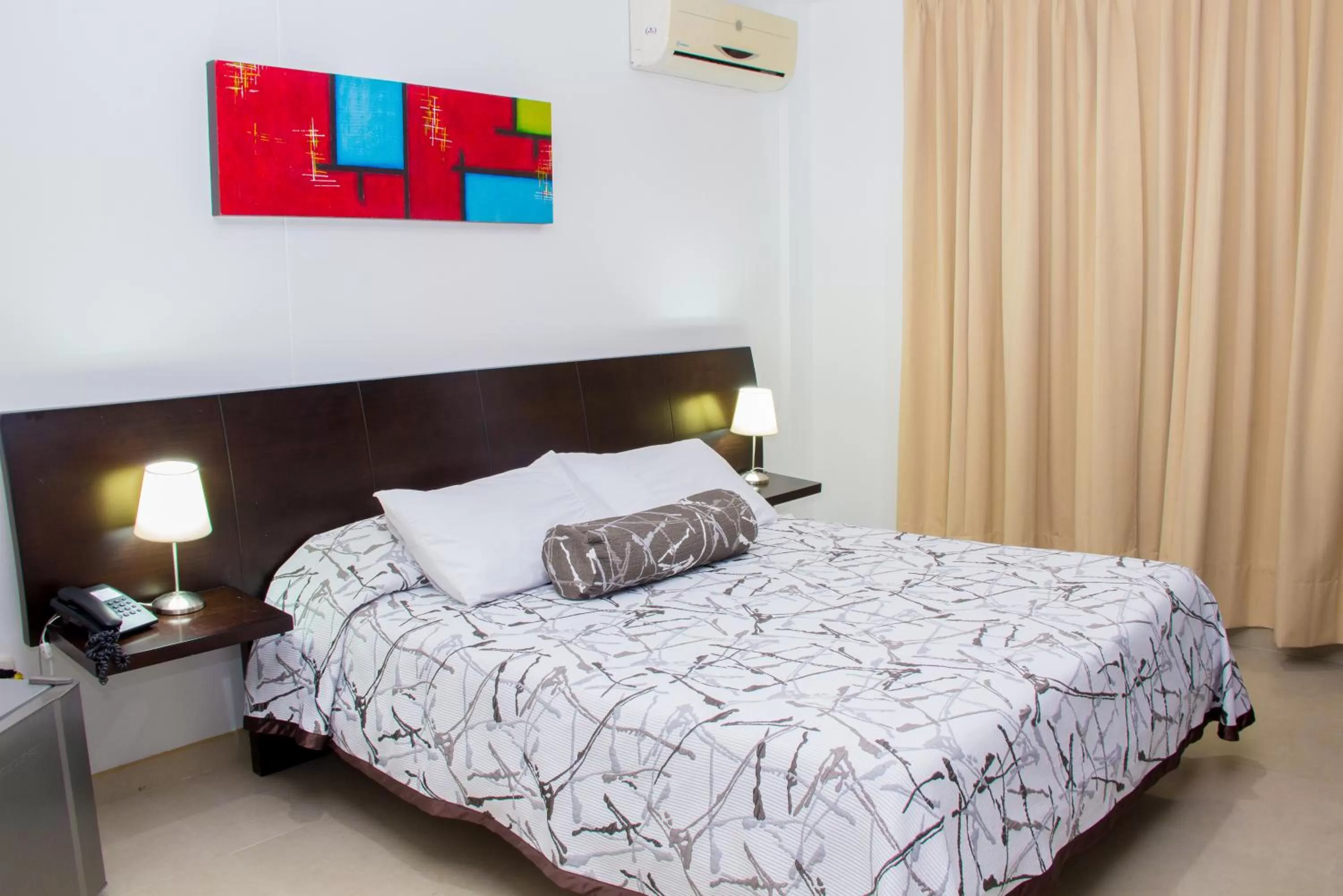 Photo of the whole room, Bed in Hotel Altamar Cartagena