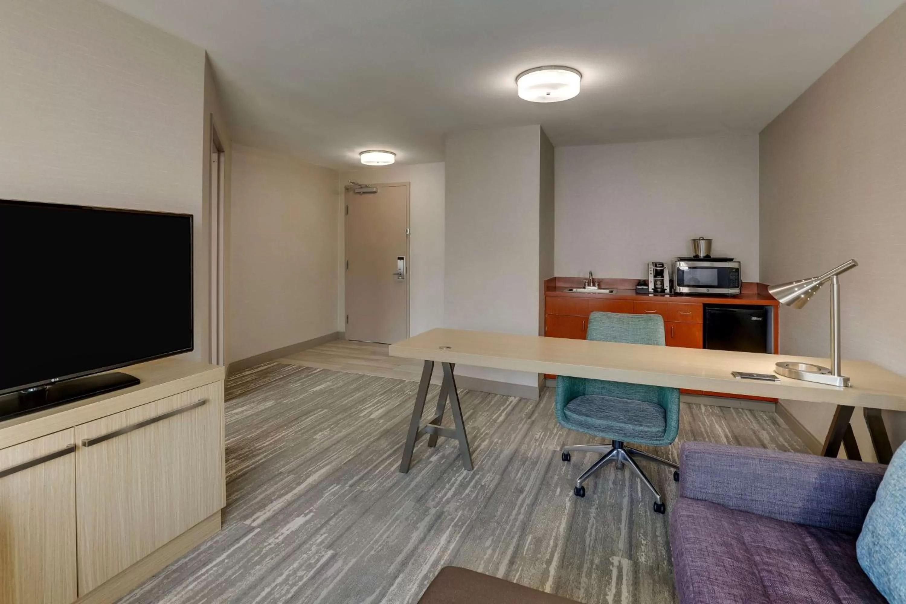 Bedroom in Hilton Garden Inn Fort Worth/Fossil Creek