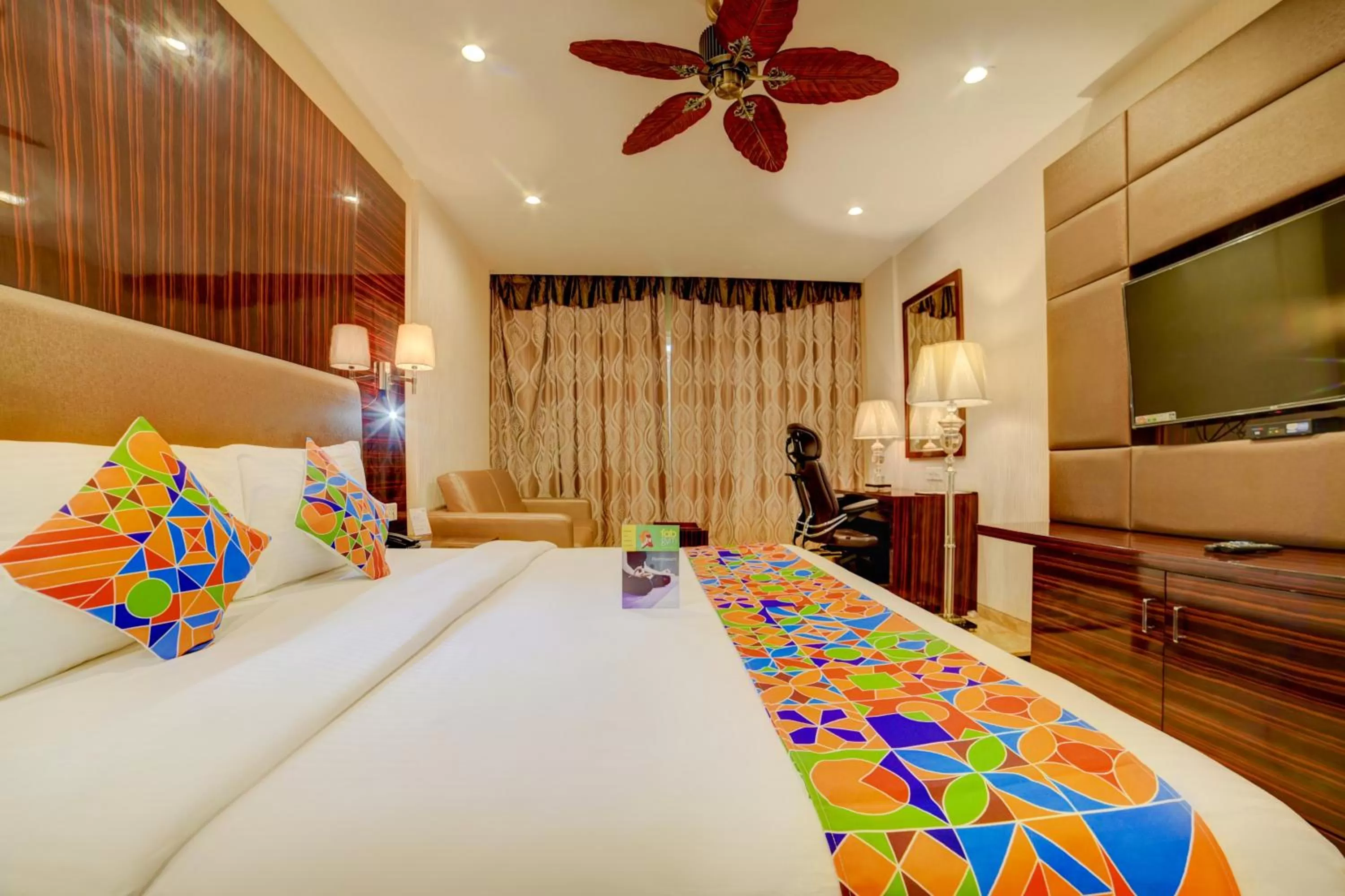 Bed in Fabhotel Prime Sarala Crown - 500M From Calangute Beach