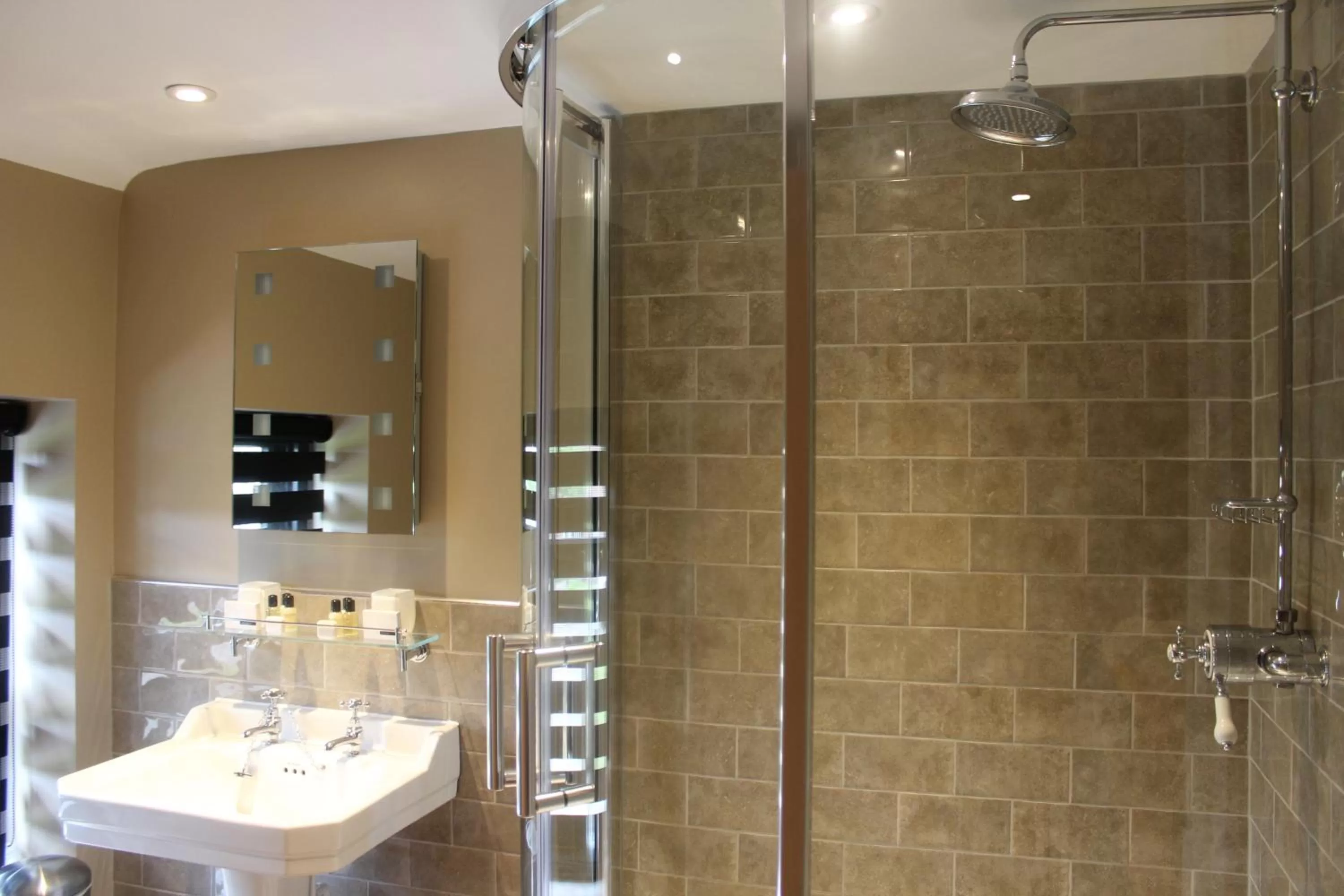 Bathroom in Blue Bell Country Inn