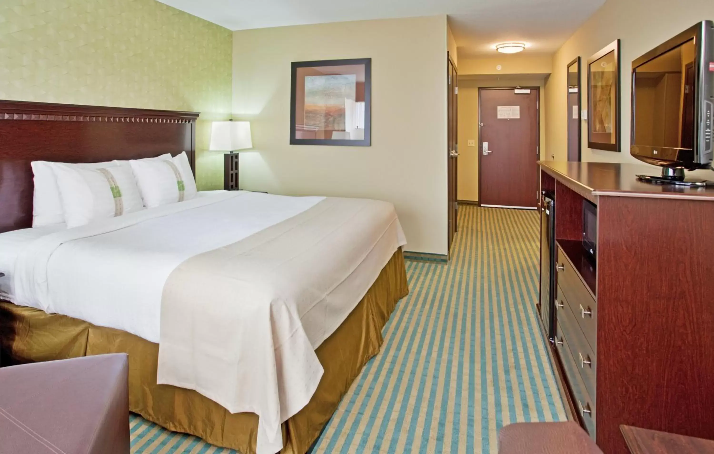King Suite - Disability Access in Holiday Inn Columbia East by IHG King Suite - Disability Access in Holiday Inn Columbia East by IHG