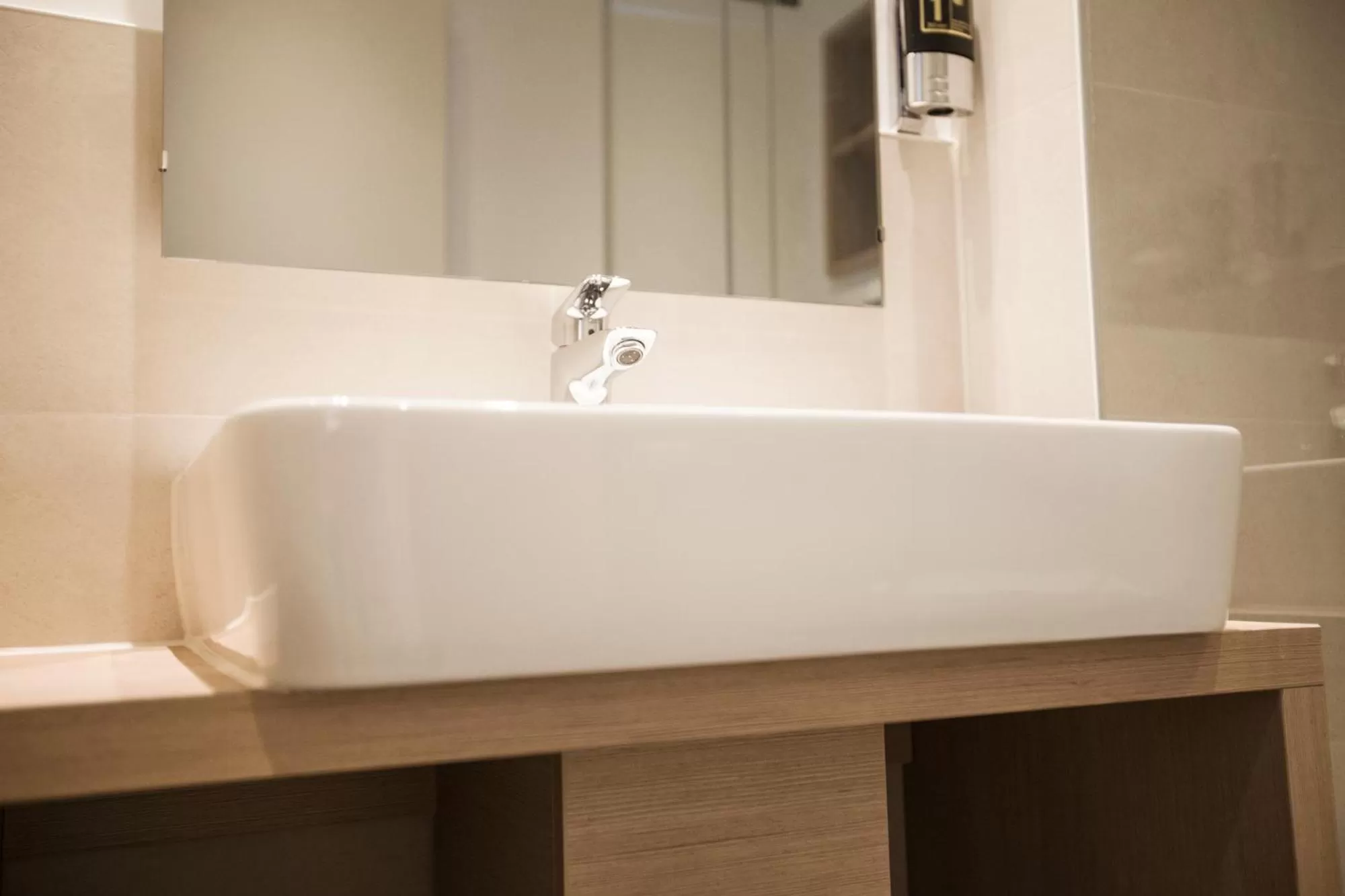 Bathroom in Nordsee-Hotel Hinrichsen