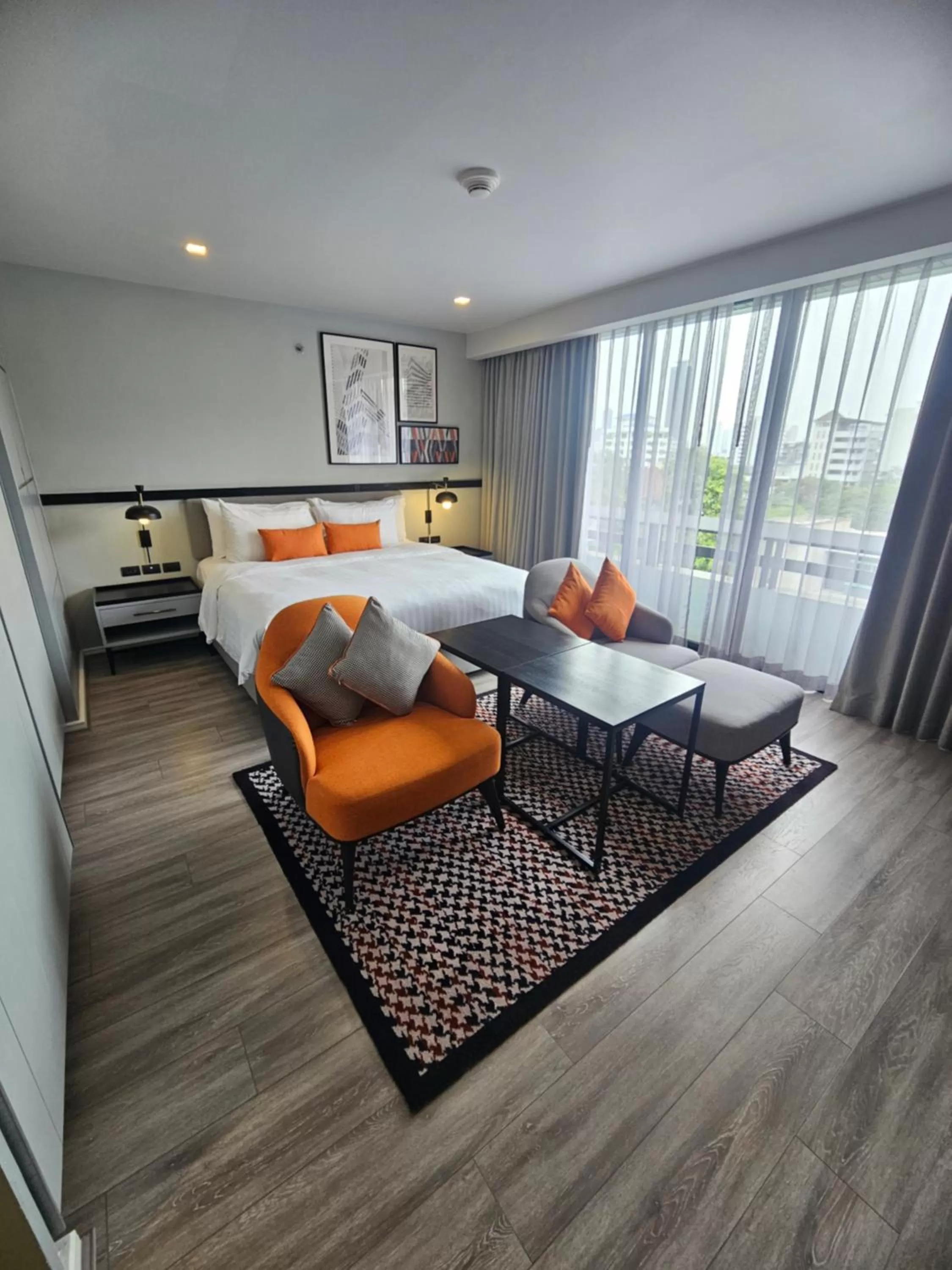Bed in Oakwood Residence Sukhumvit Thonglor Bangkok