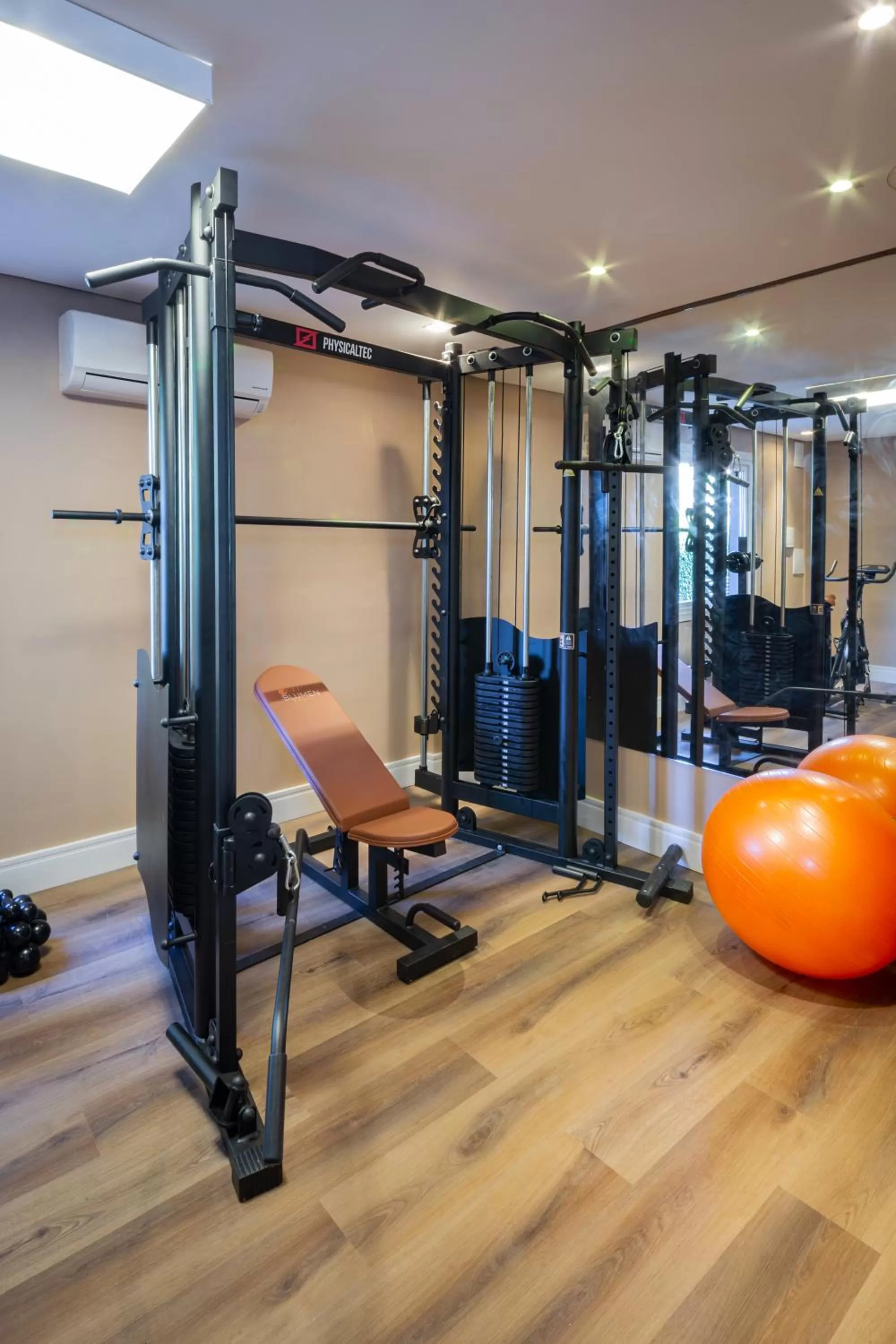 Fitness centre/facilities in Blumen Hotel Boutique